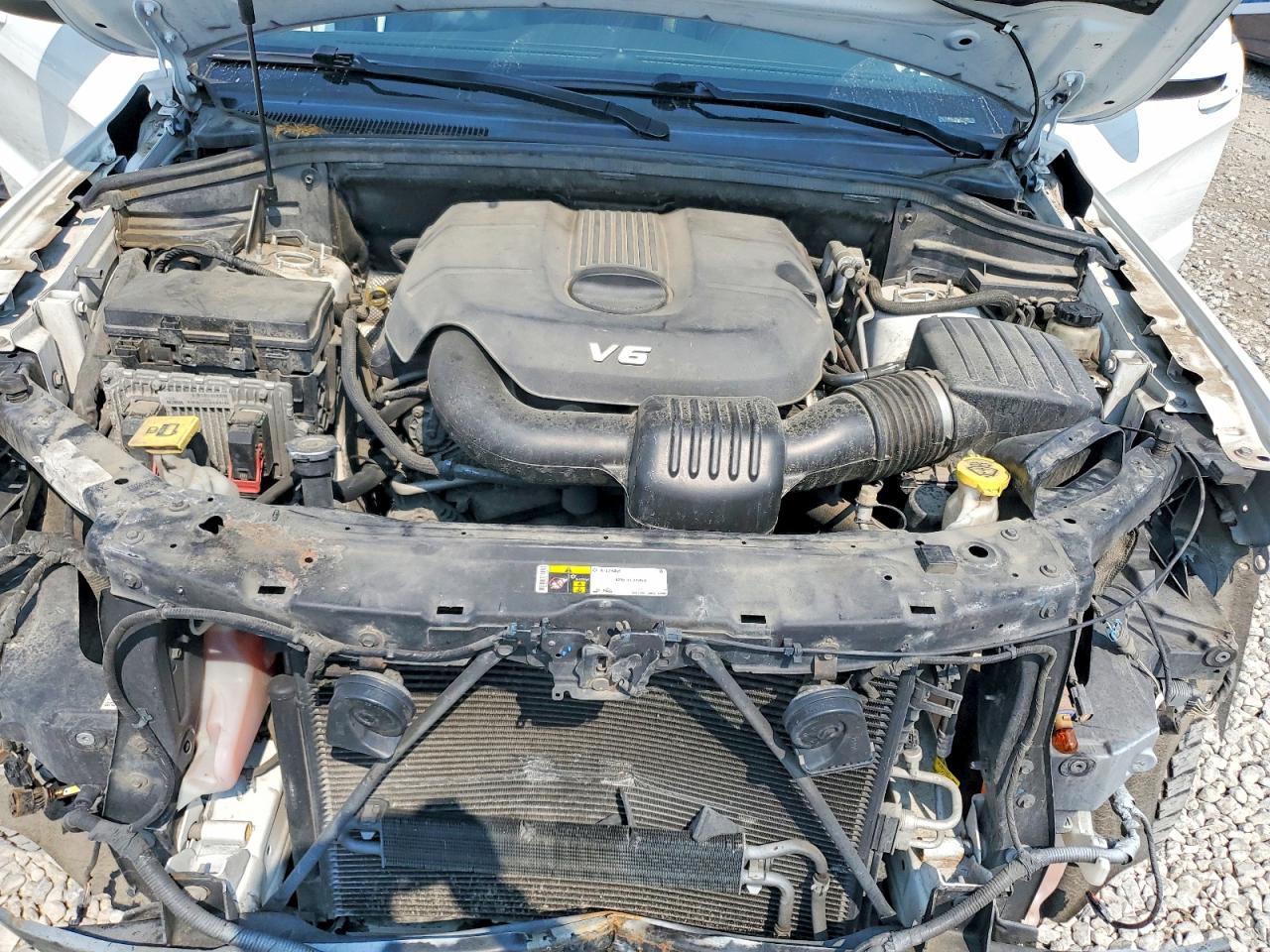 2015 Jeep Grand Cherokee Laredo Белый vin: 1C4RJEAG3FC614173