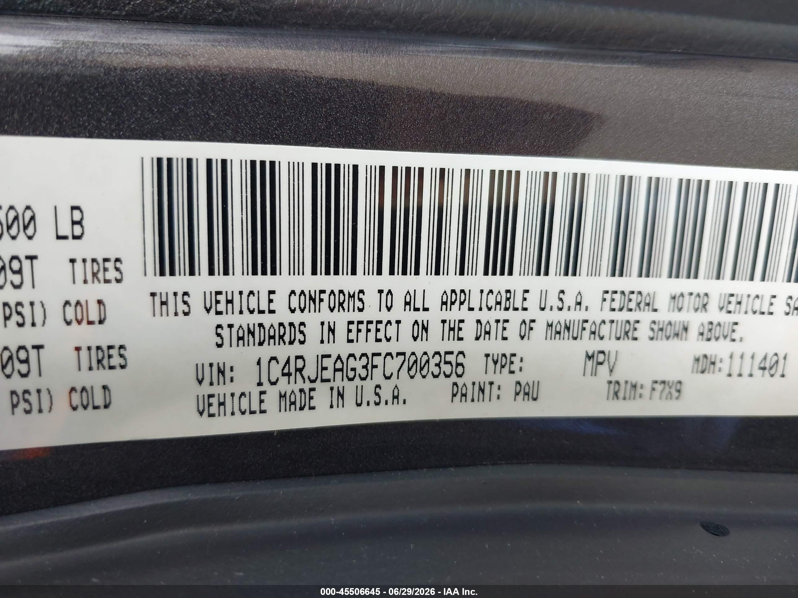 2015 Jeep Grand Cherokee Laredo Gray vin: 1C4RJEAG3FC700356