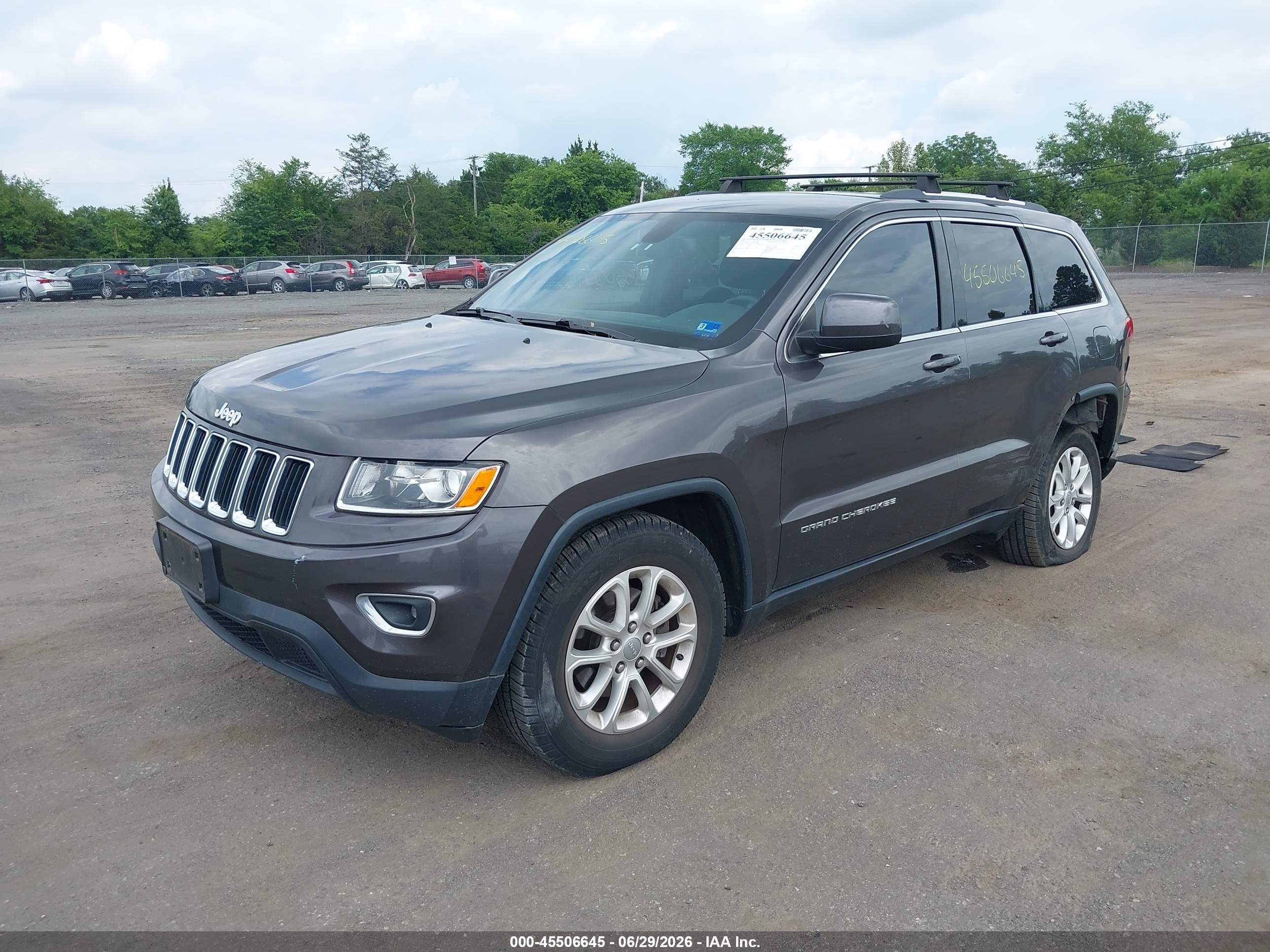 2015 Jeep Grand Cherokee Laredo Gray vin: 1C4RJEAG3FC700356