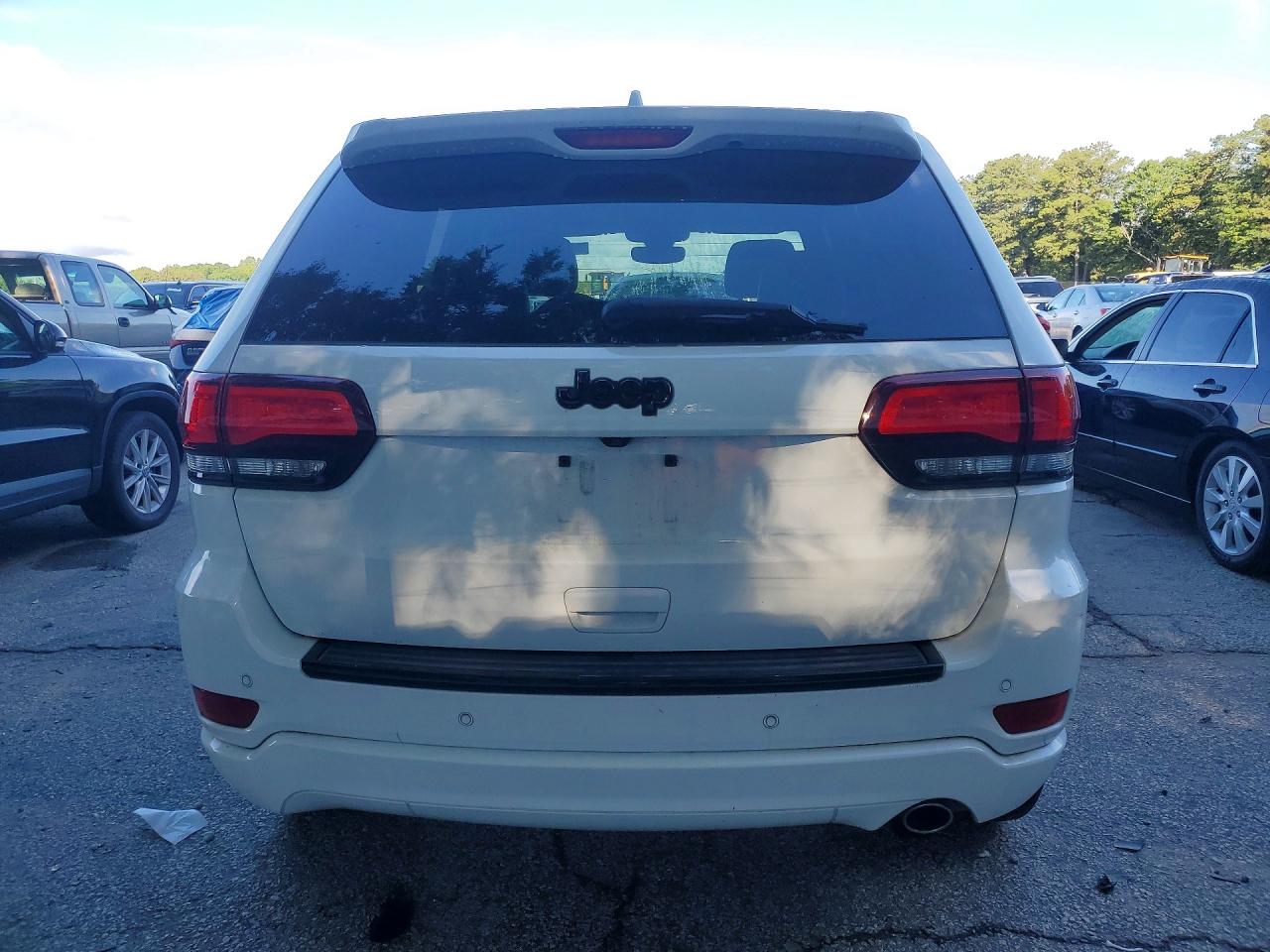 2017 Jeep Grand Cherokee Laredo White vin: 1C4RJEAG3HC868355