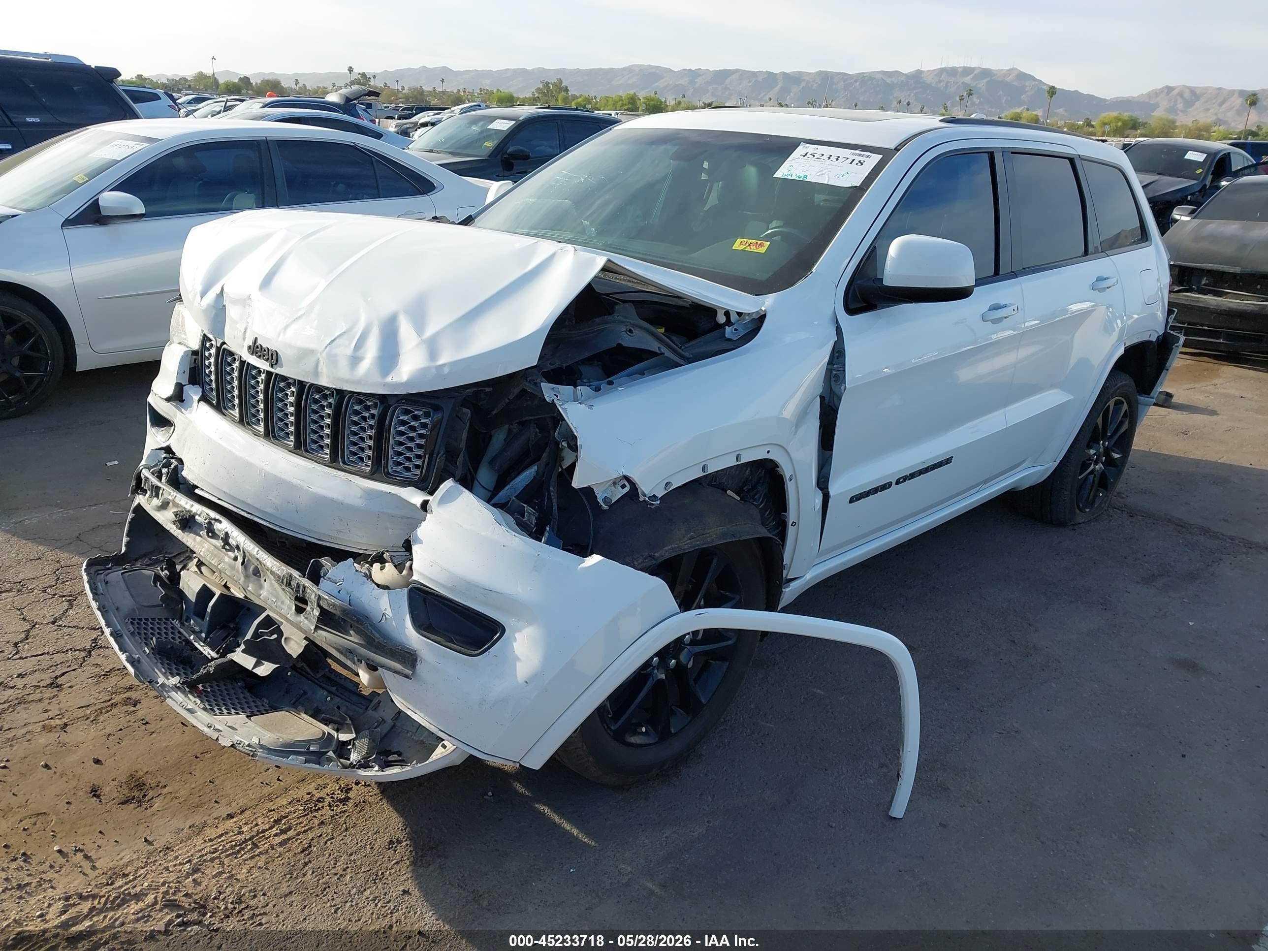 2020 Jeep Grand Cherokee Altitude 4x2 White vin: 1C4RJEAG3LC364638