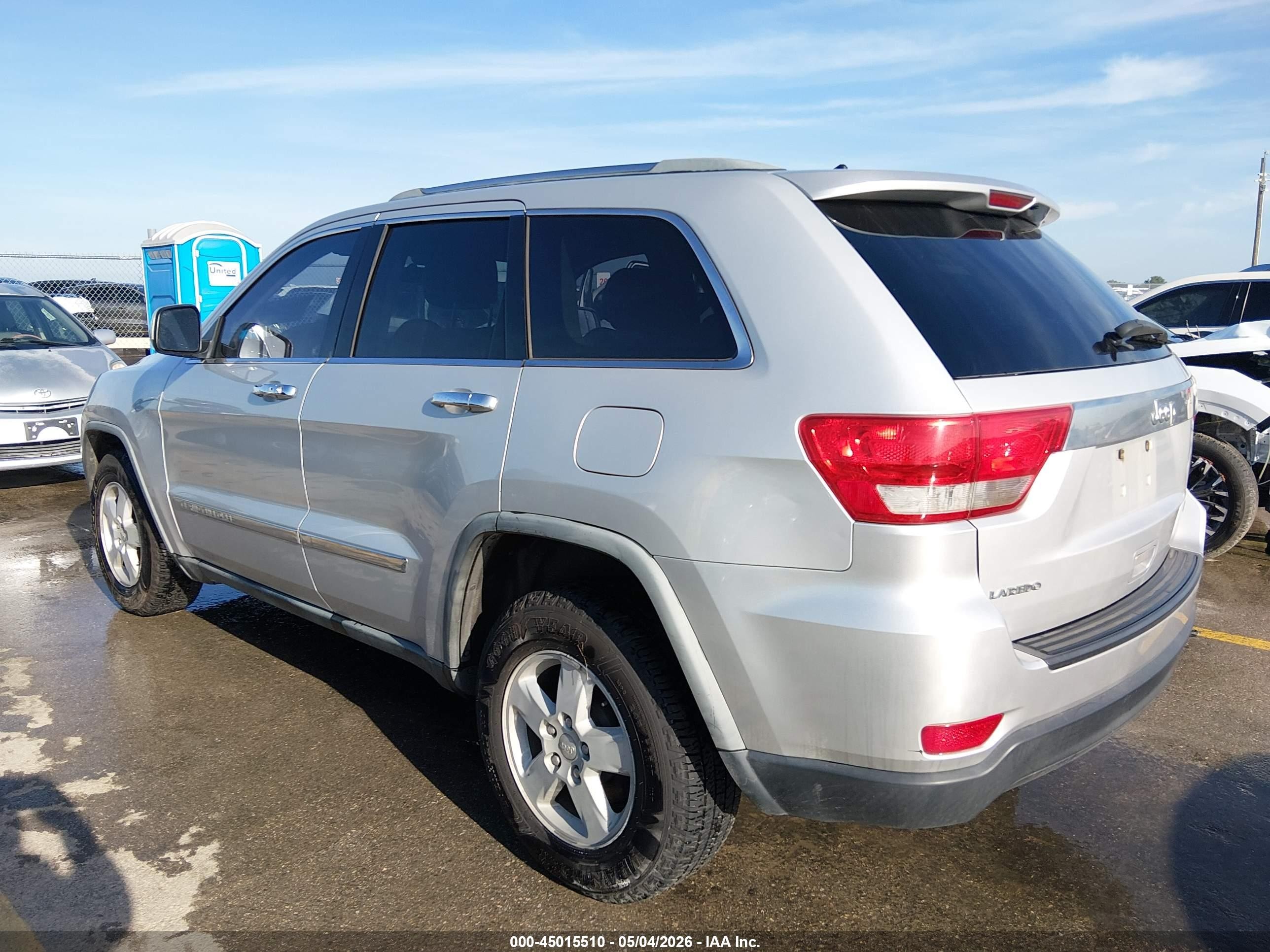 2012 Jeep Grand Cherokee Laredo Silver vin: 1C4RJEAG4CC119458