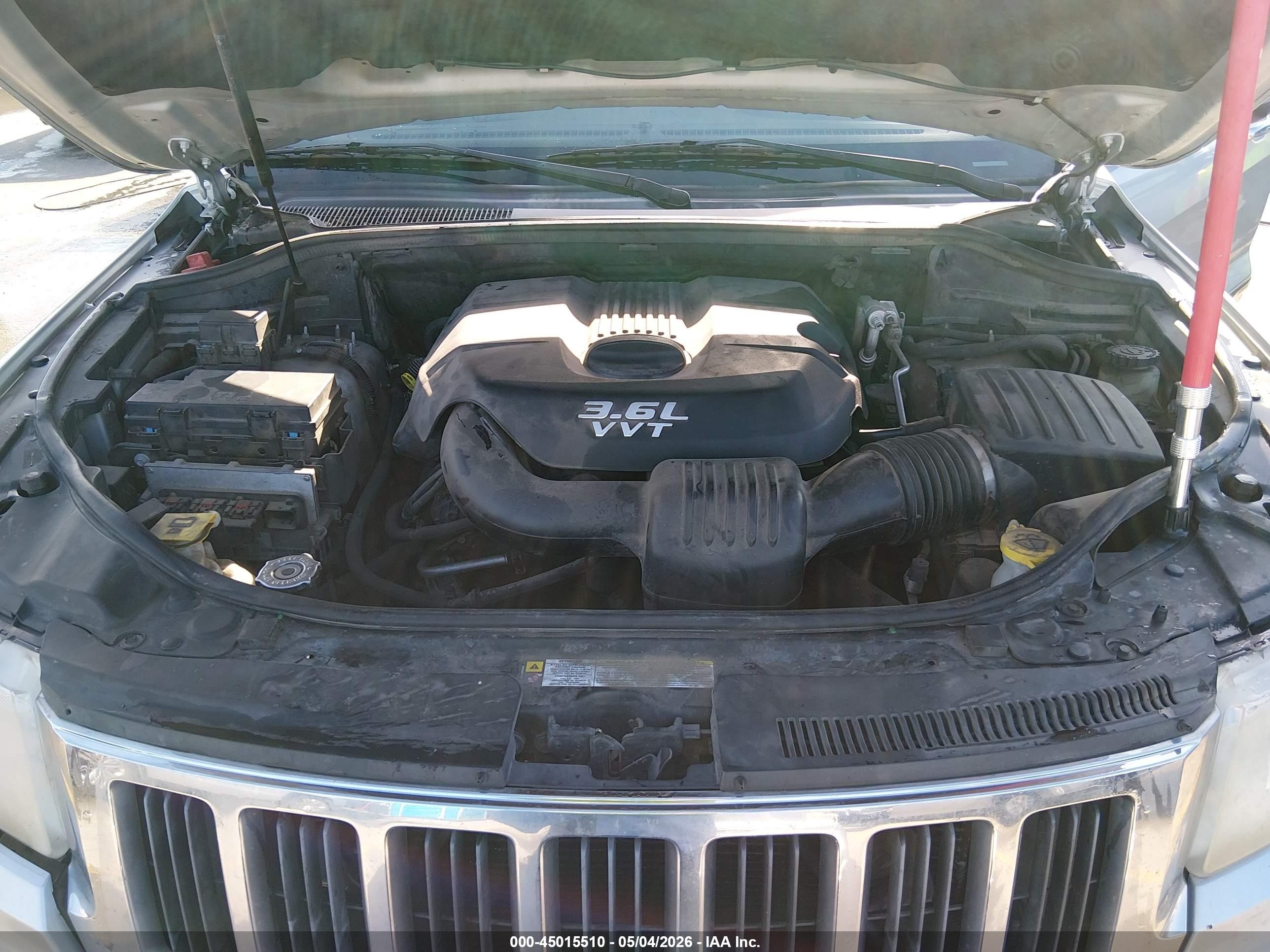 2012 Jeep Grand Cherokee Laredo Silver vin: 1C4RJEAG4CC119458