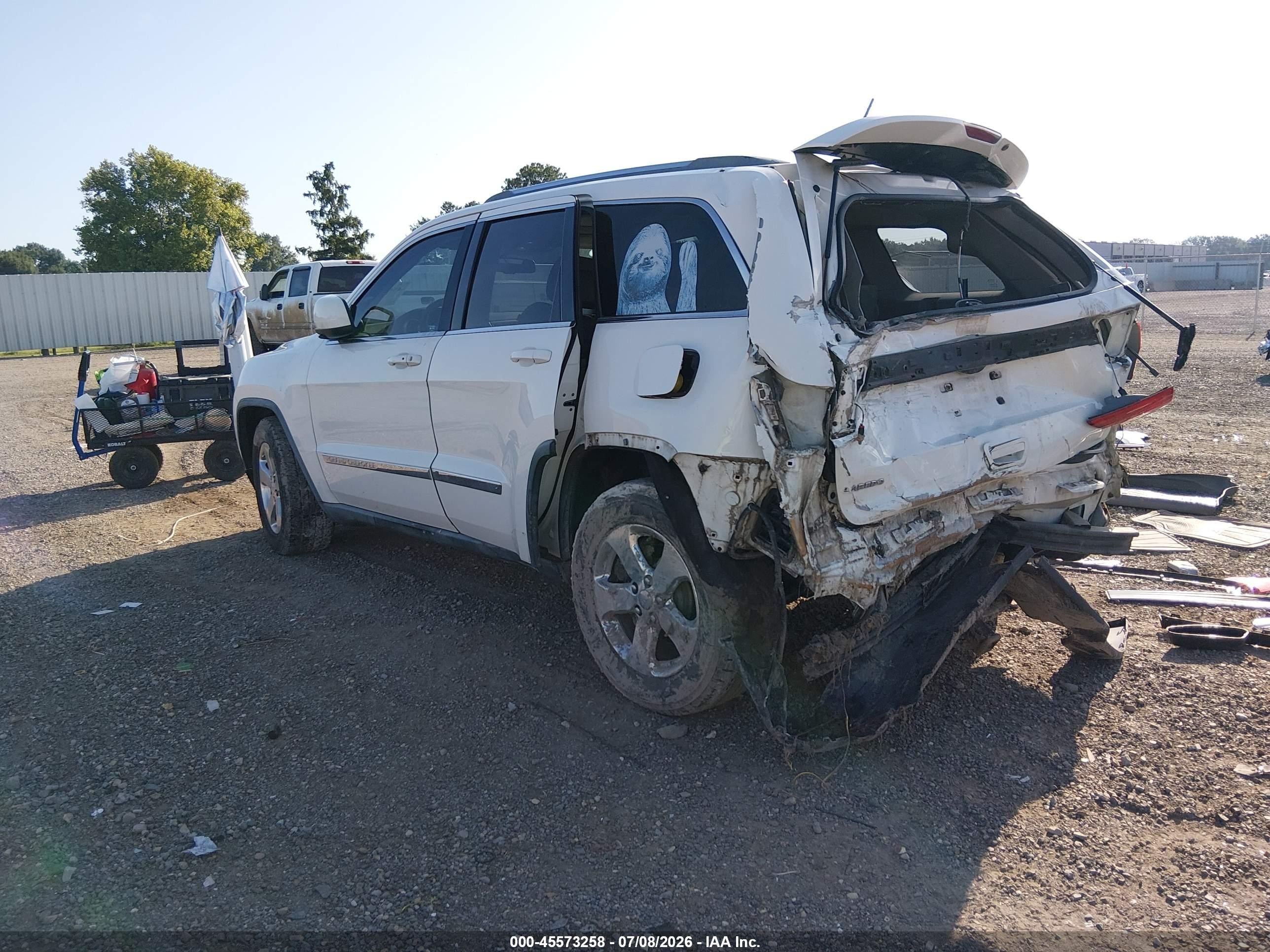 2012 Jeep Grand Cherokee Laredo White vin: 1C4RJEAG4CC146076