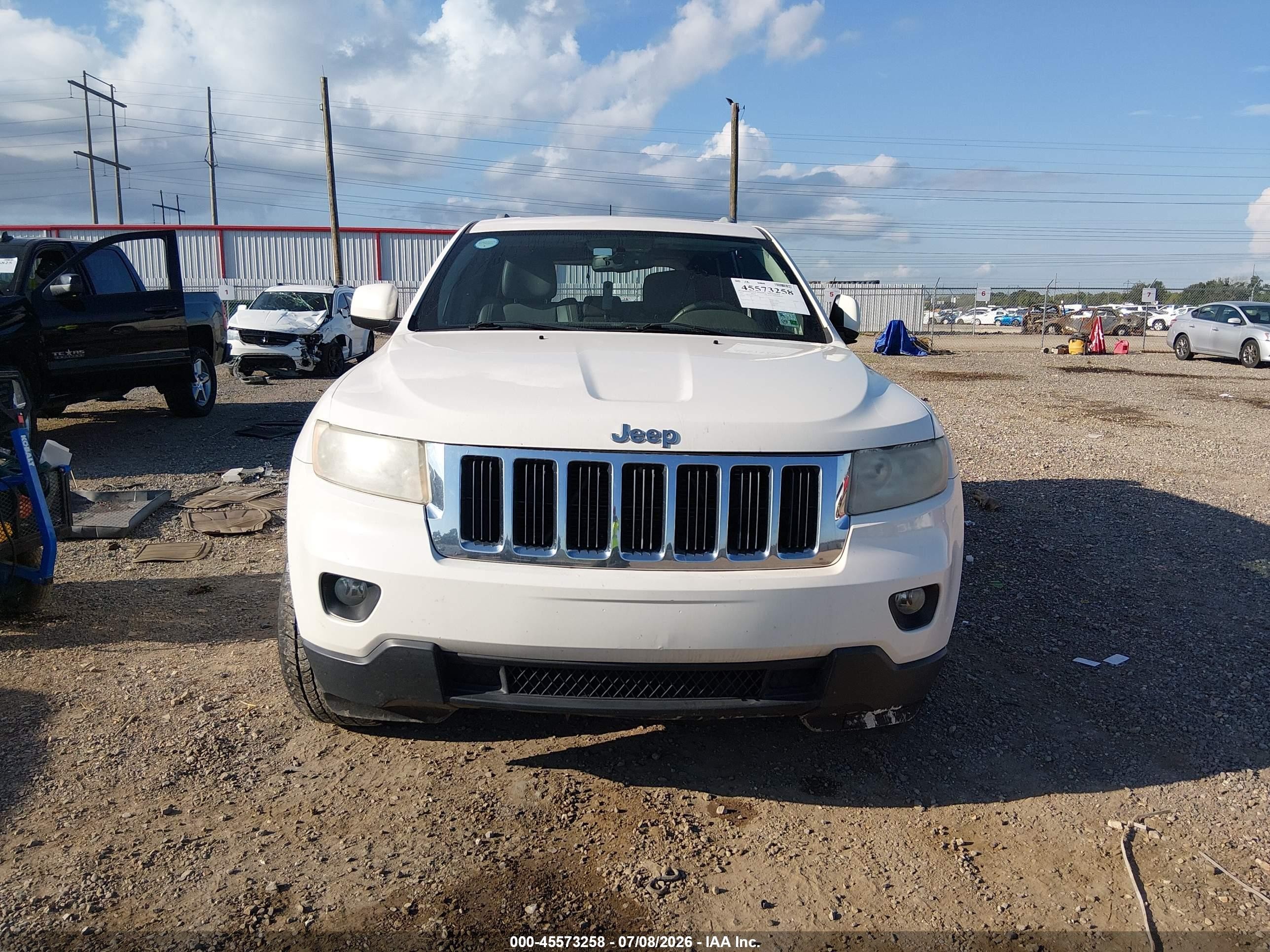 2012 Jeep Grand Cherokee Laredo White vin: 1C4RJEAG4CC146076