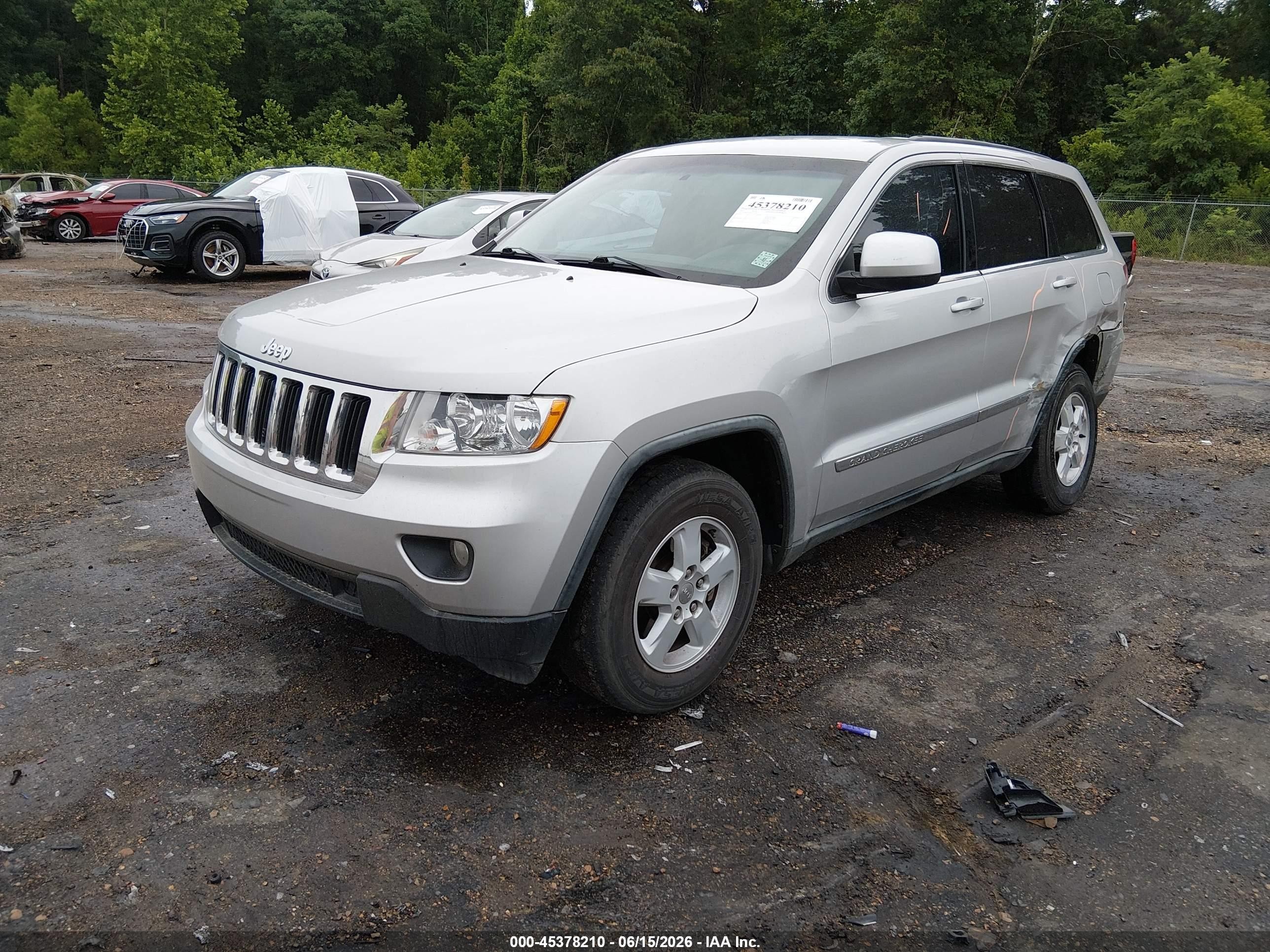 2012 Jeep Grand Cherokee Laredo Silver vin: 1C4RJEAG4CC177411