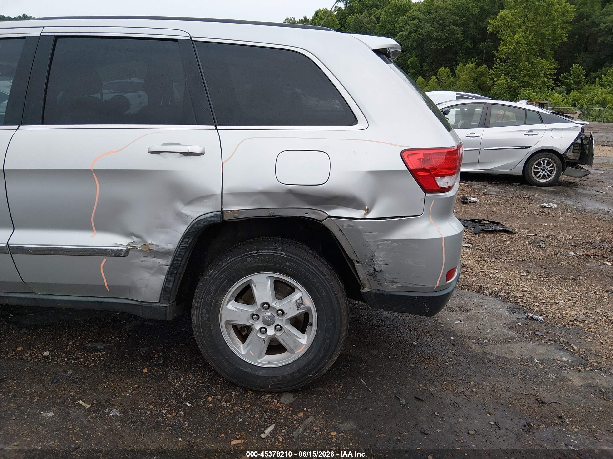 2012 Jeep Grand Cherokee Laredo Silver vin: 1C4RJEAG4CC177411