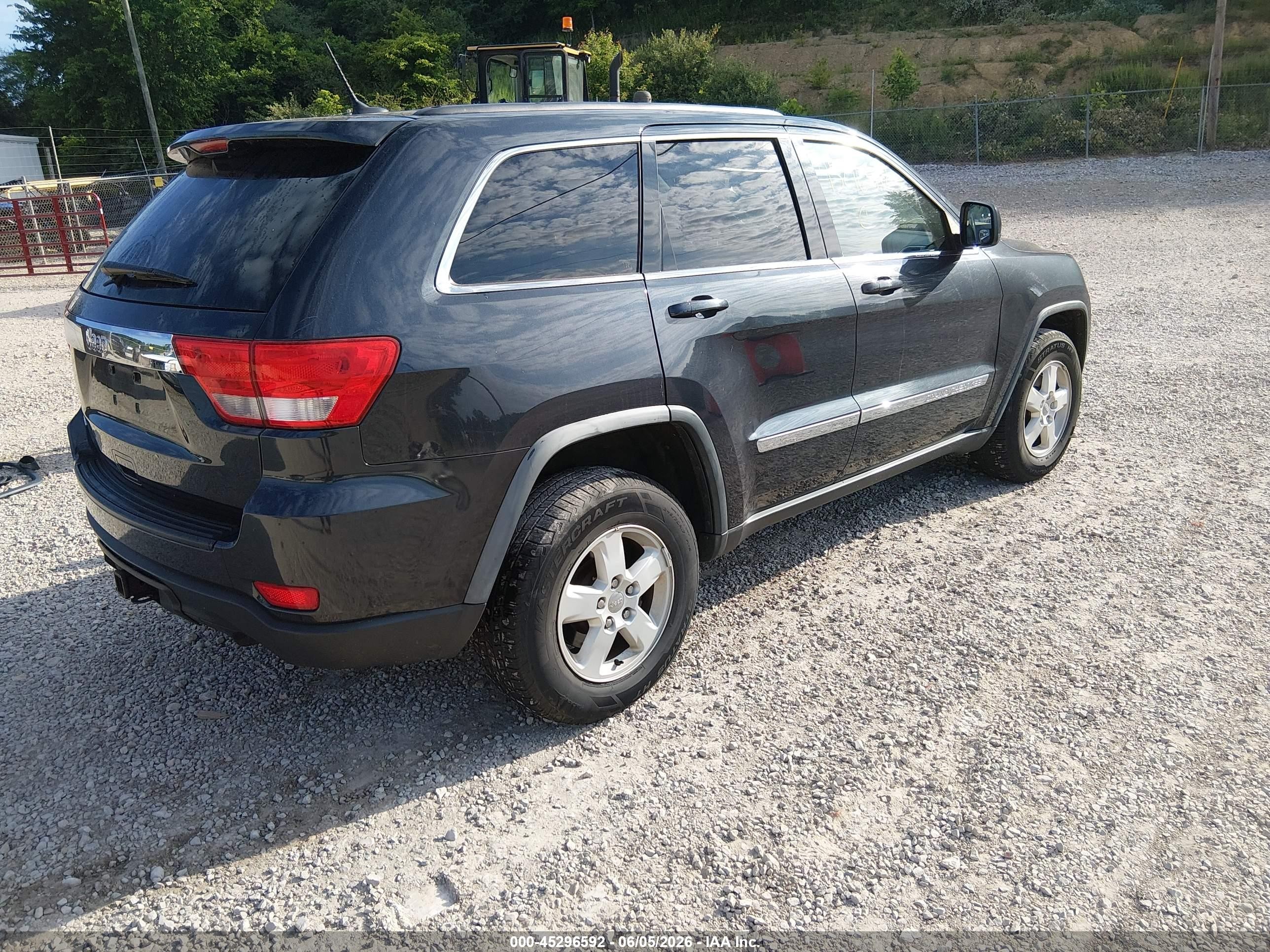 2012 Jeep Grand Cherokee Laredo Green vin: 1C4RJEAG4CC204347