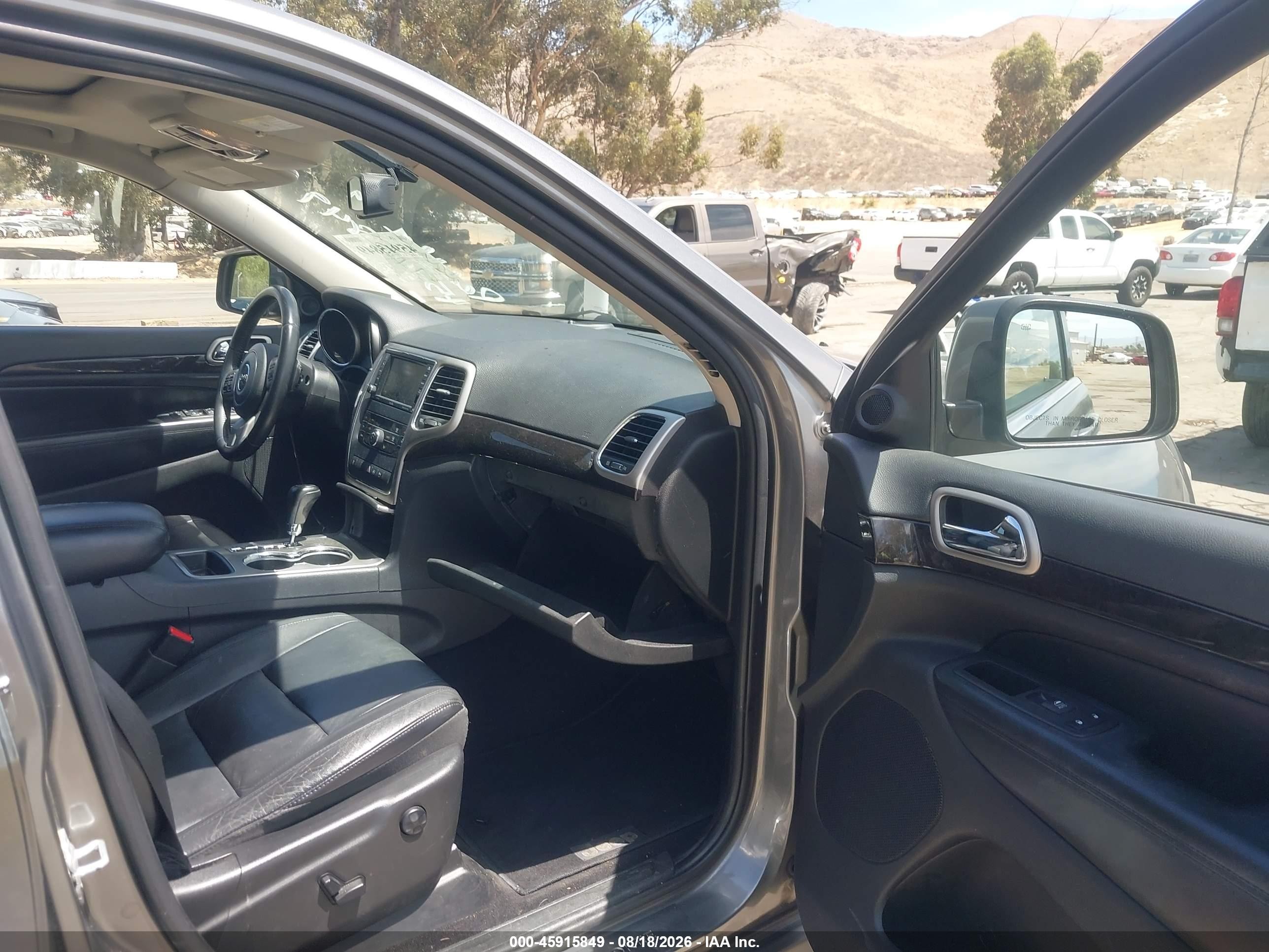 2012 Jeep Grand Cherokee Laredo Серый vin: 1C4RJEAG4CC229393