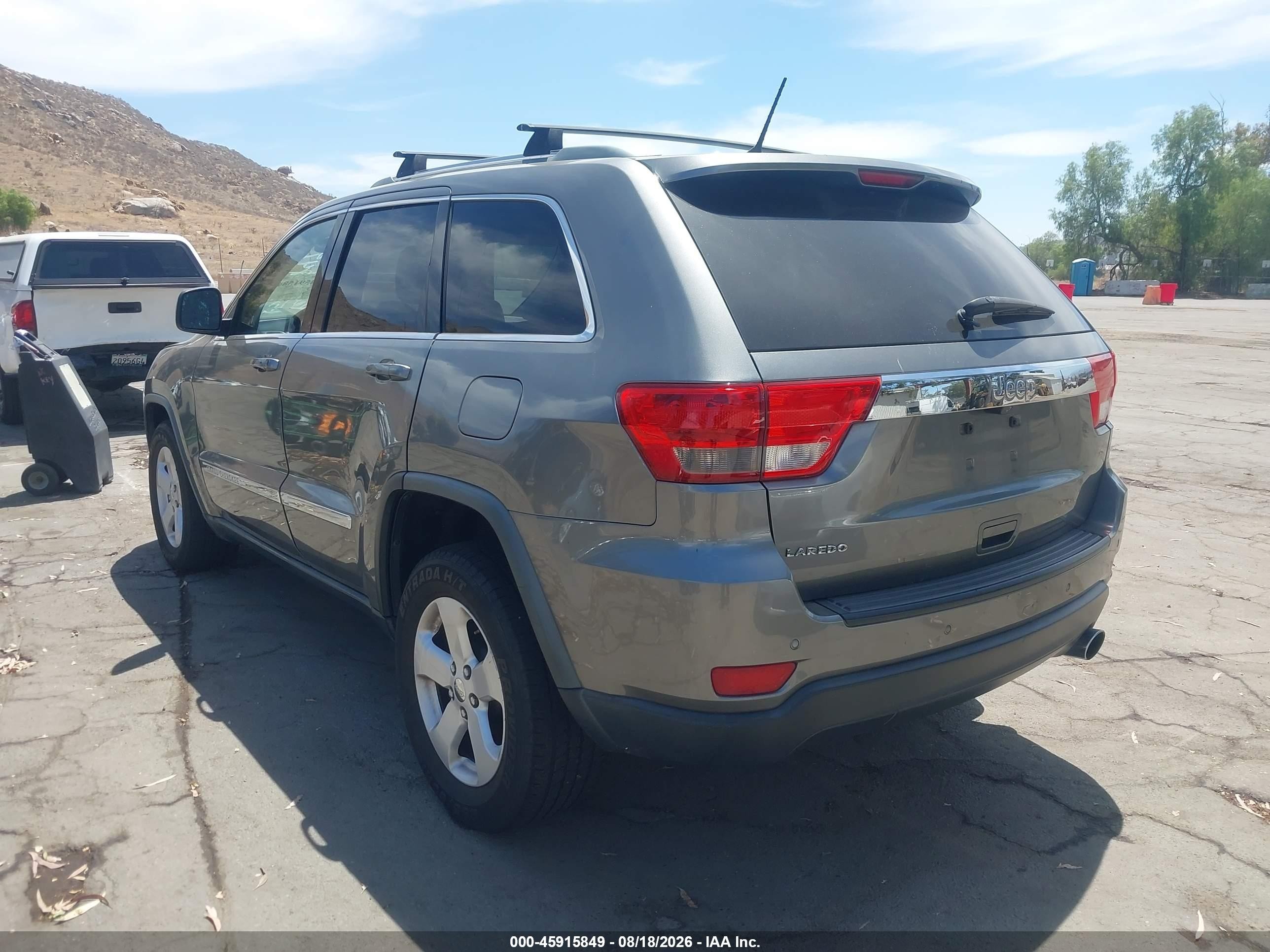 2012 Jeep Grand Cherokee Laredo Серый vin: 1C4RJEAG4CC229393