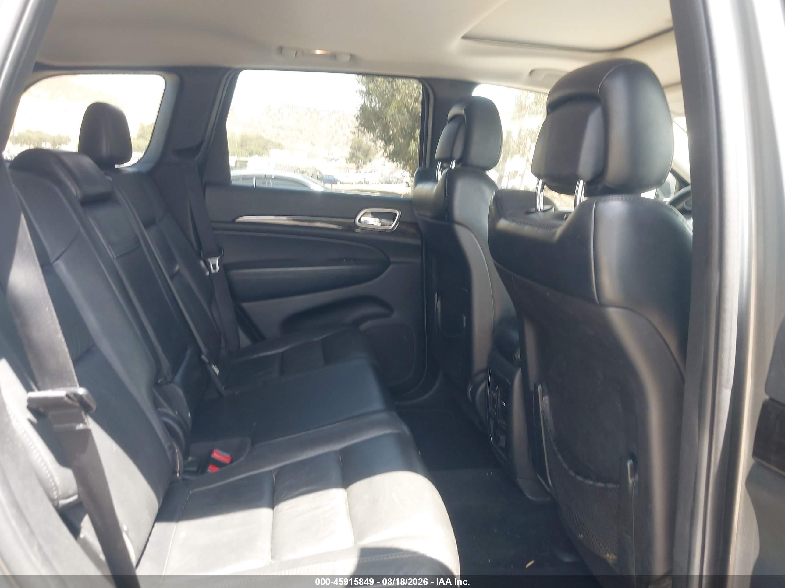 2012 Jeep Grand Cherokee Laredo Серый vin: 1C4RJEAG4CC229393