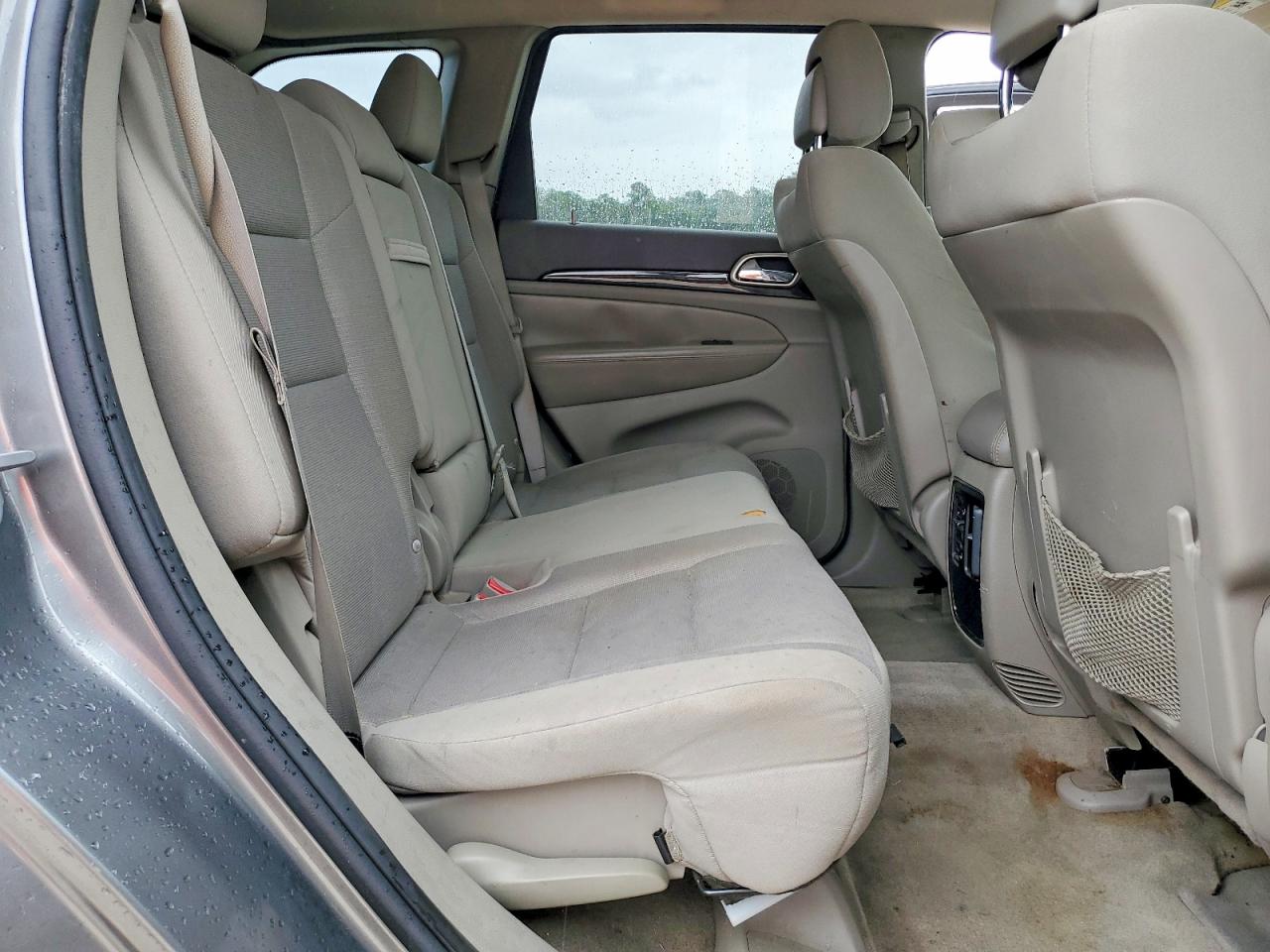 2012 Jeep Grand Cherokee Laredo Gray vin: 1C4RJEAG4CC259011