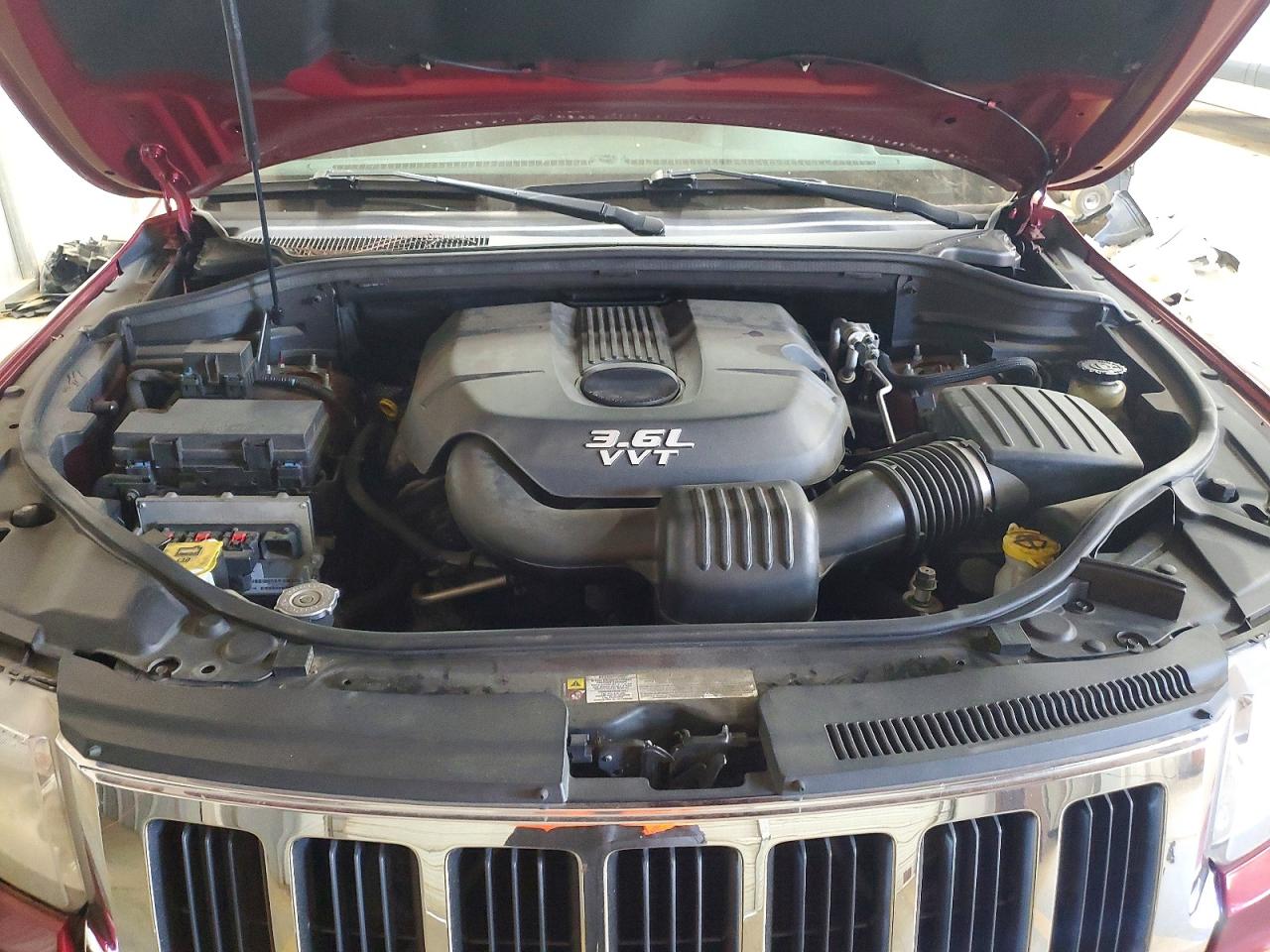 2012 Jeep Grand Cherokee Laredo Темно-бордовый vin: 1C4RJEAG4CC299475