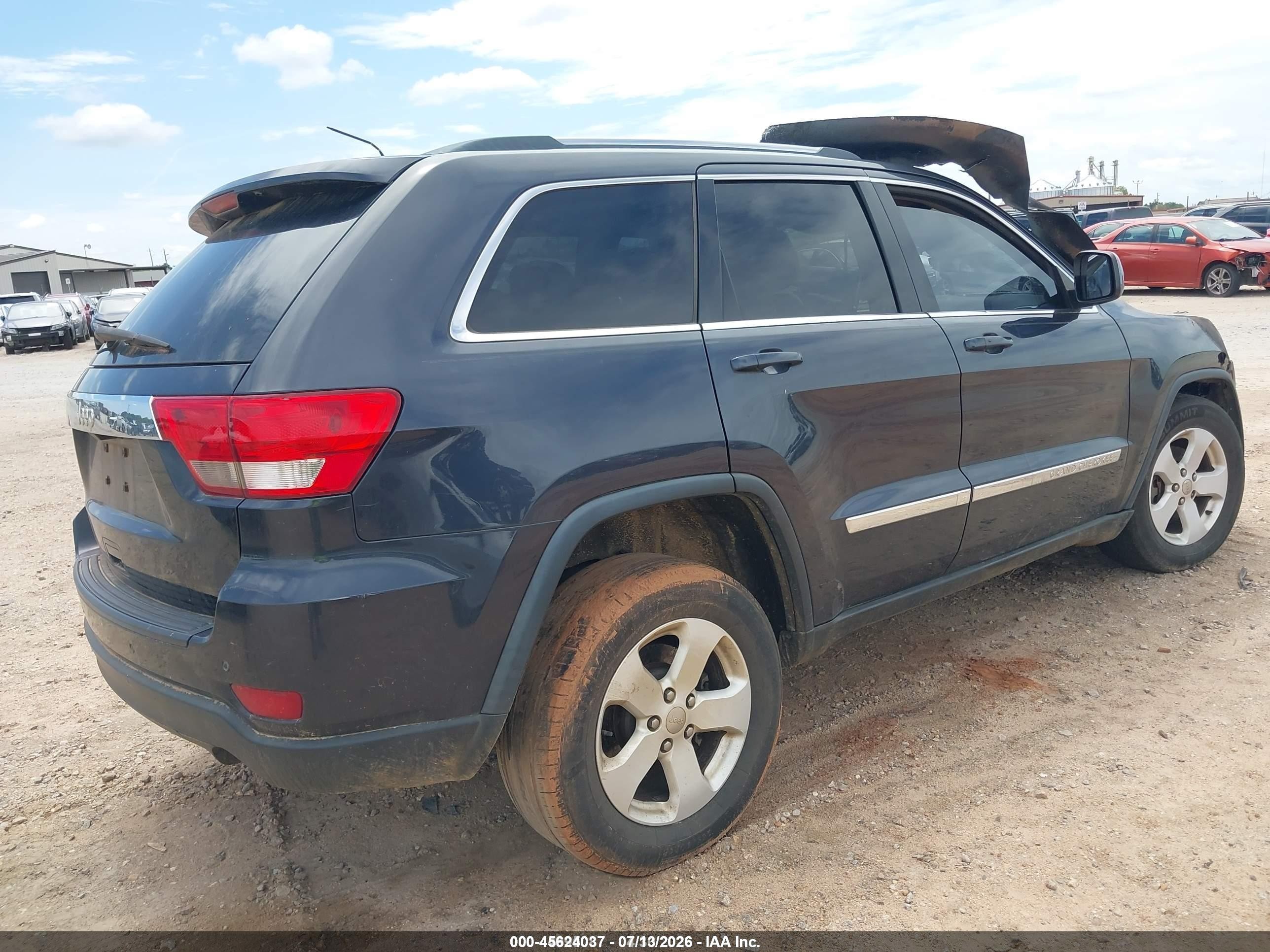 2013 Jeep Grand Cherokee Laredo Gray vin: 1C4RJEAG4DC517478