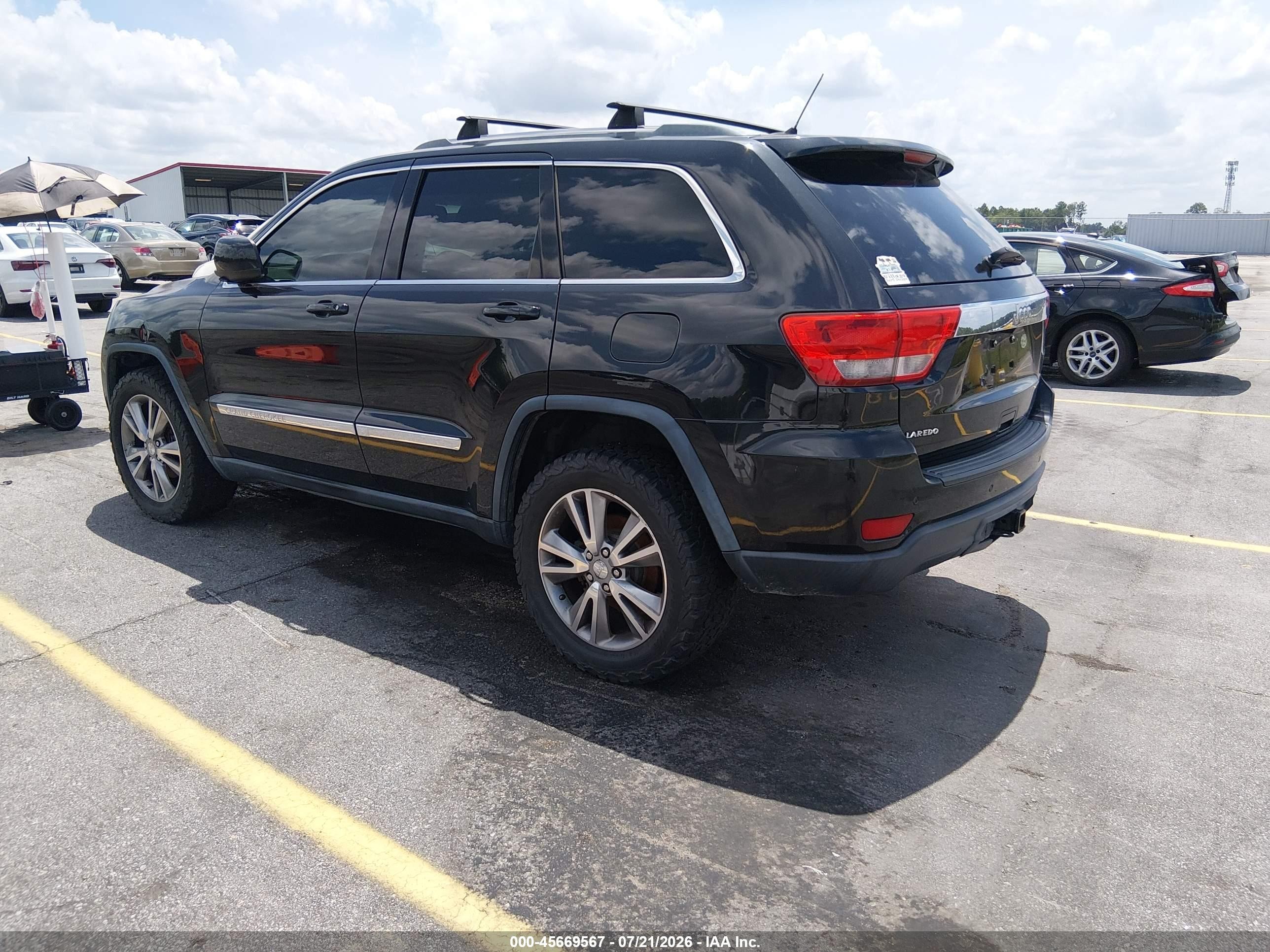 2013 Jeep Grand Cherokee Laredo Black vin: 1C4RJEAG4DC534345