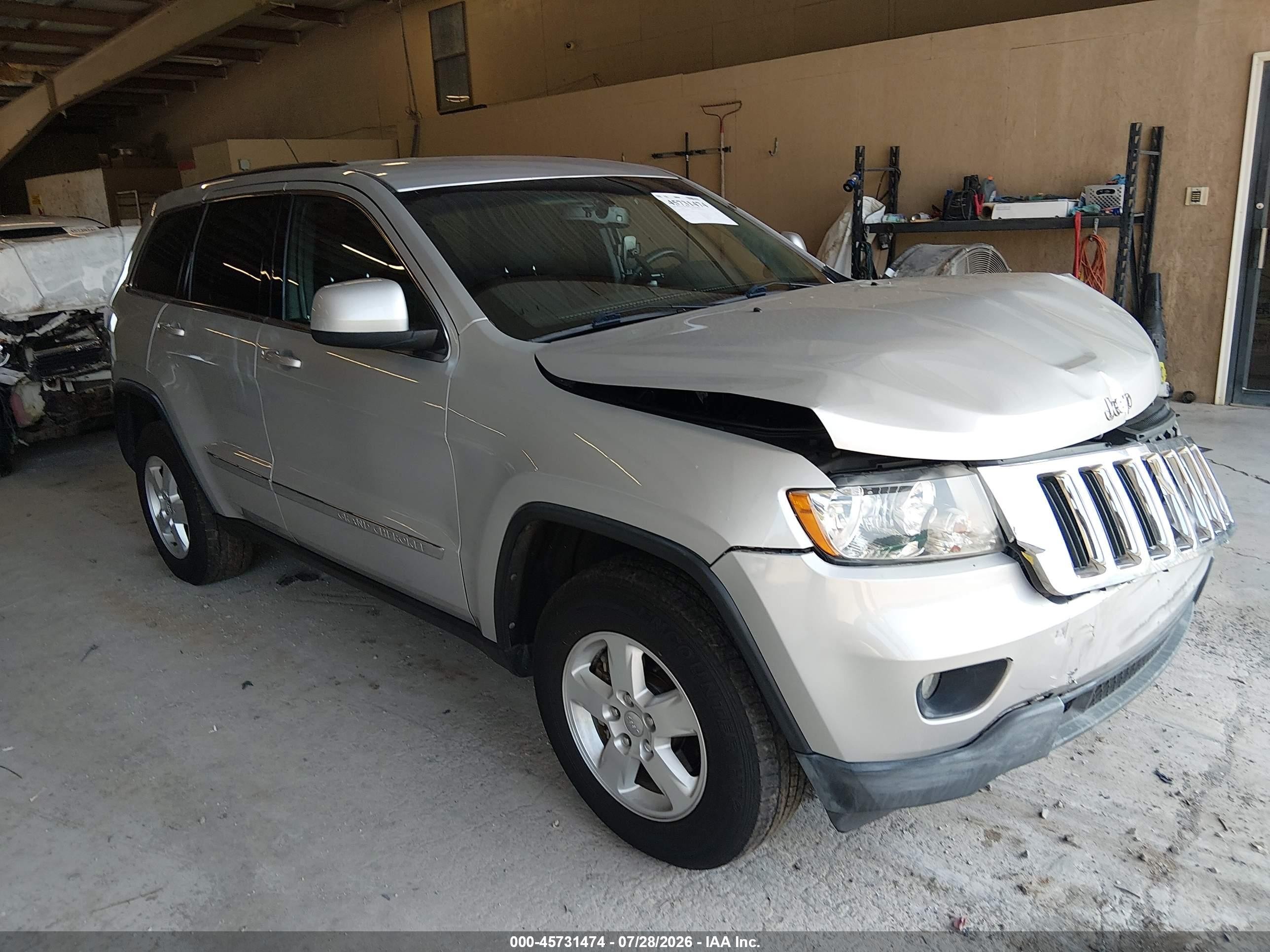 2013 Jeep Grand Cherokee Laredo Silver vin: 1C4RJEAG4DC549816