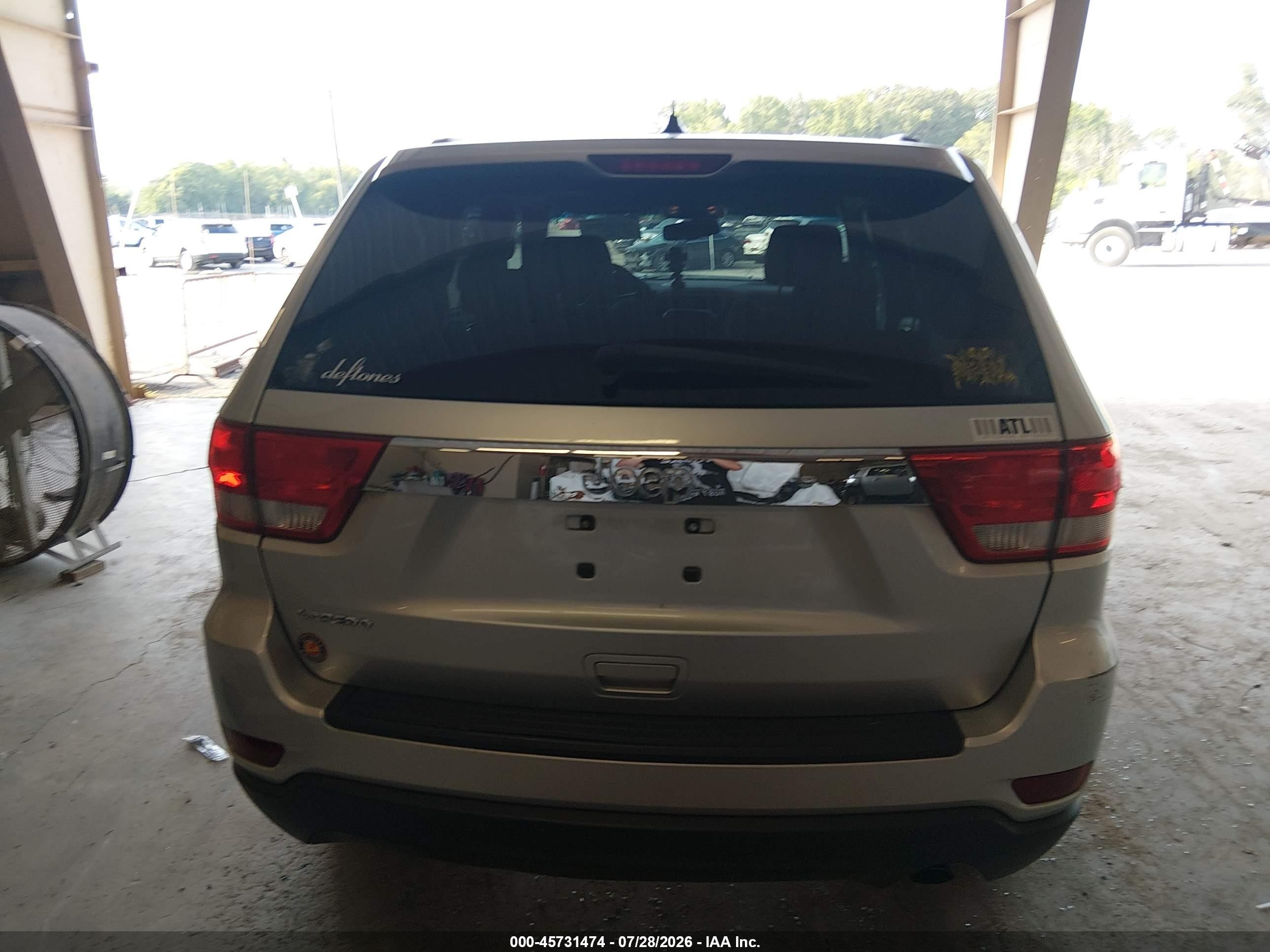 2013 Jeep Grand Cherokee Laredo Silver vin: 1C4RJEAG4DC549816