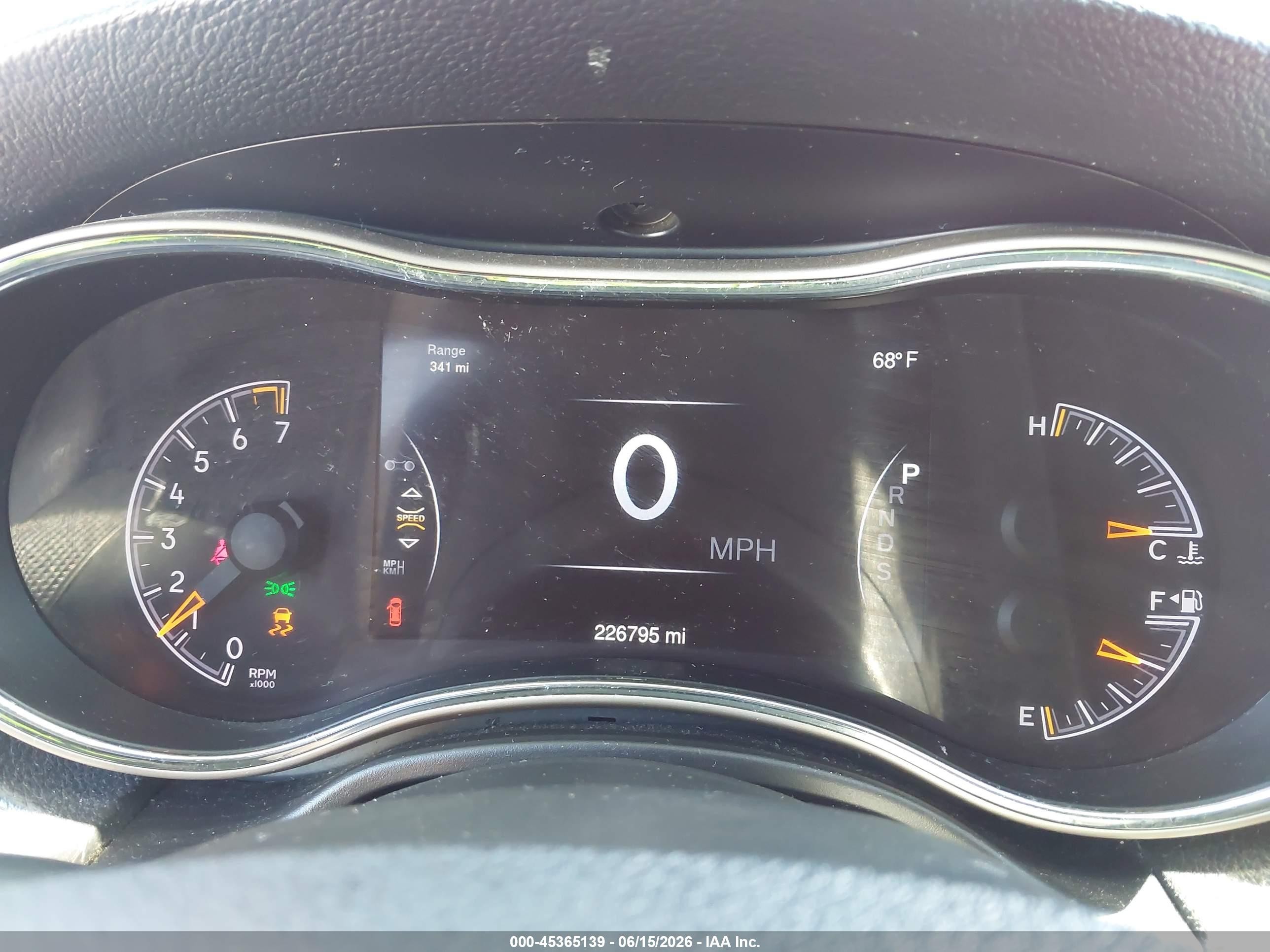 2014 Jeep Grand Cherokee Laredo Красный vin: 1C4RJEAG4EC126736