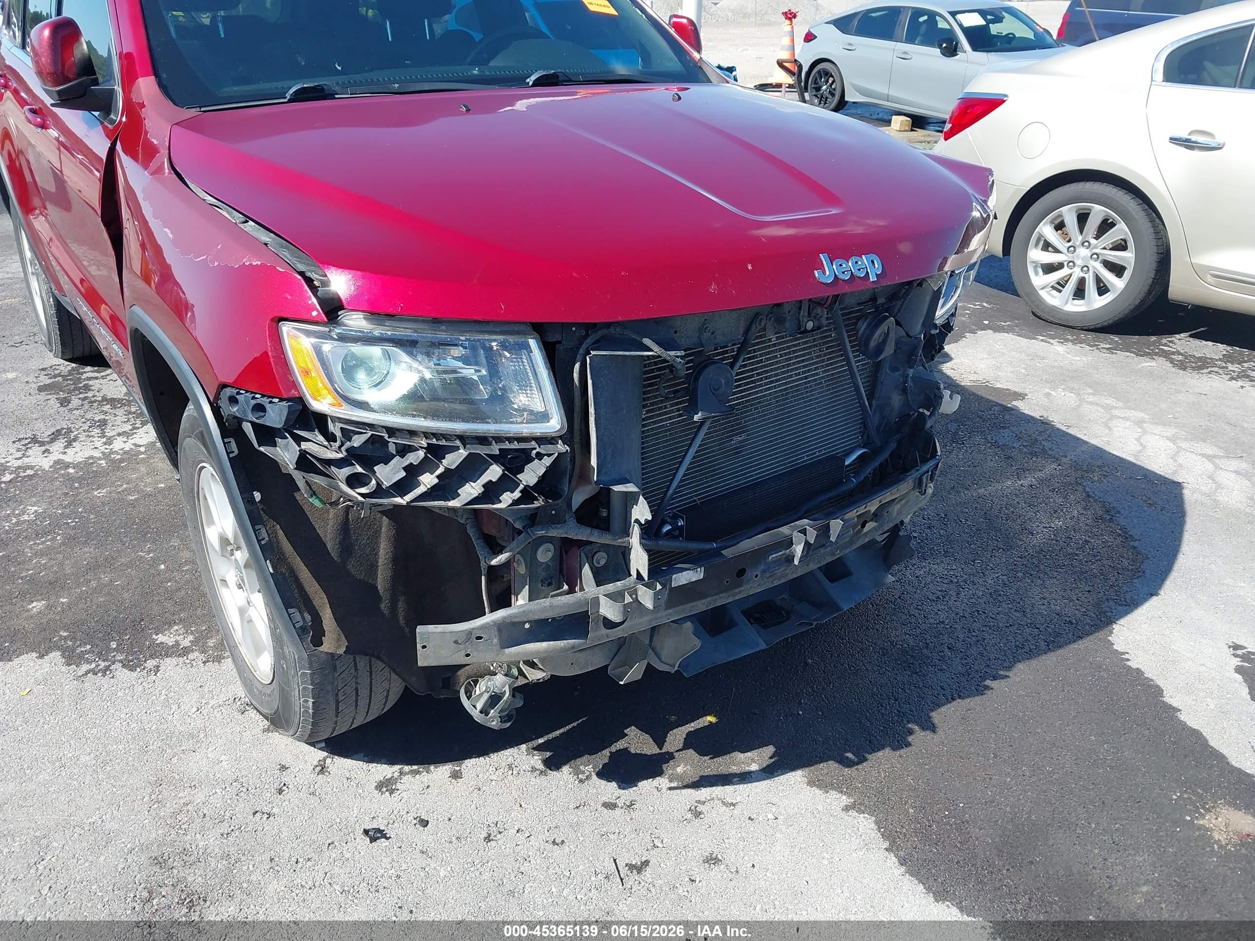 2014 Jeep Grand Cherokee Laredo Красный vin: 1C4RJEAG4EC126736