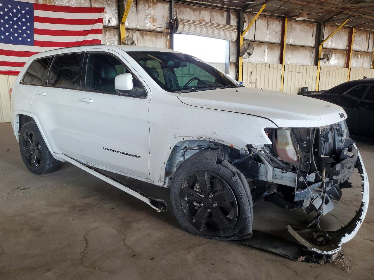2014 Jeep Grand Cherokee Laredo White vin: 1C4RJEAG4EC519815