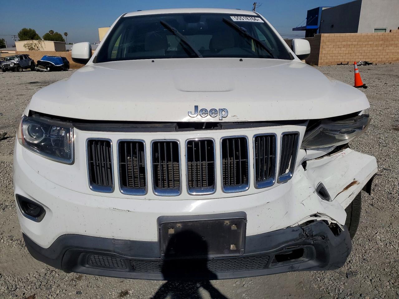 2015 Jeep Grand Cherokee Laredo Белый vin: 1C4RJEAG4FC669571