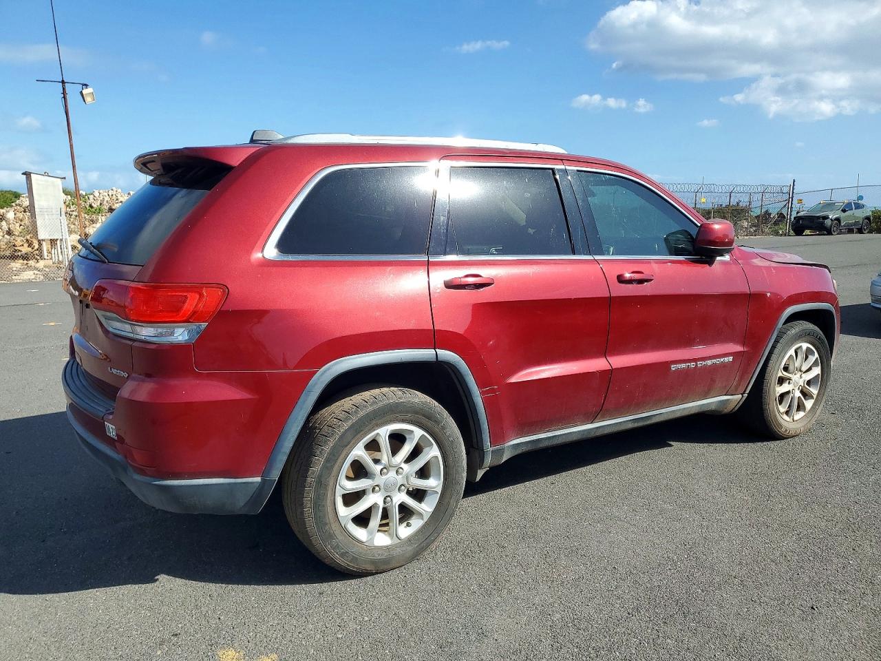 2015 Jeep Grand Cherokee Laredo Maroon vin: 1C4RJEAG4FC678044