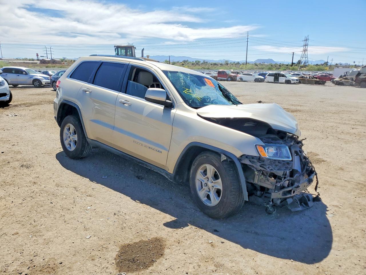 2015 Jeep Grand Cherokee Laredo Gold vin: 1C4RJEAG4FC857121