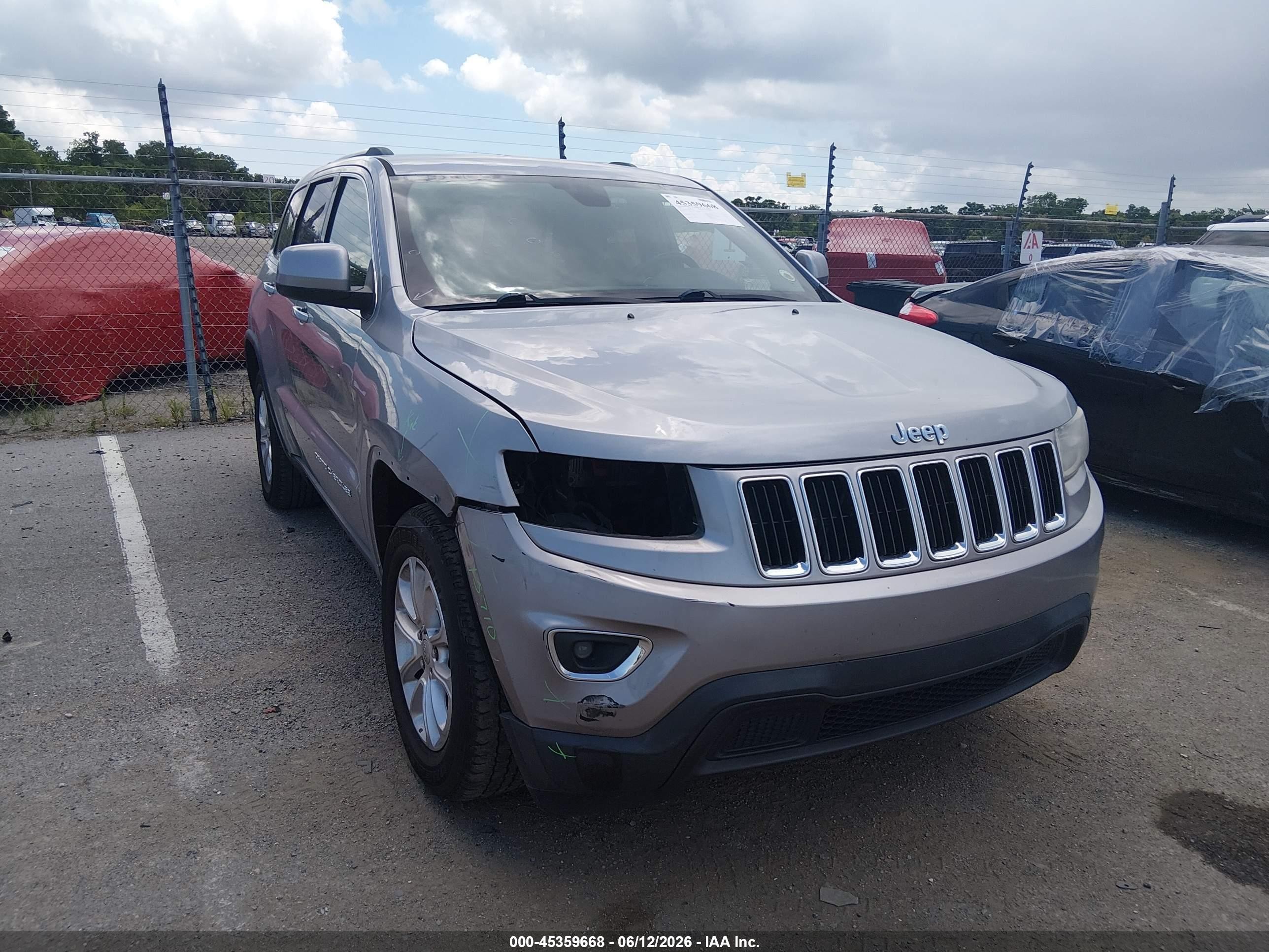 2016 Jeep Grand Cherokee Laredo Silver vin: 1C4RJEAG4GC415523