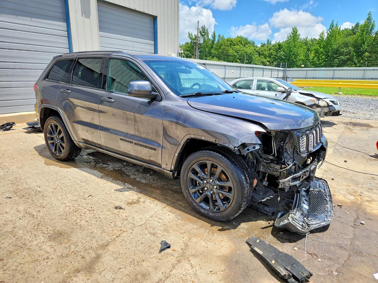 2021 Jeep Grand Cherokee Laredo Gray vin: 1C4RJEAG4MC844172
