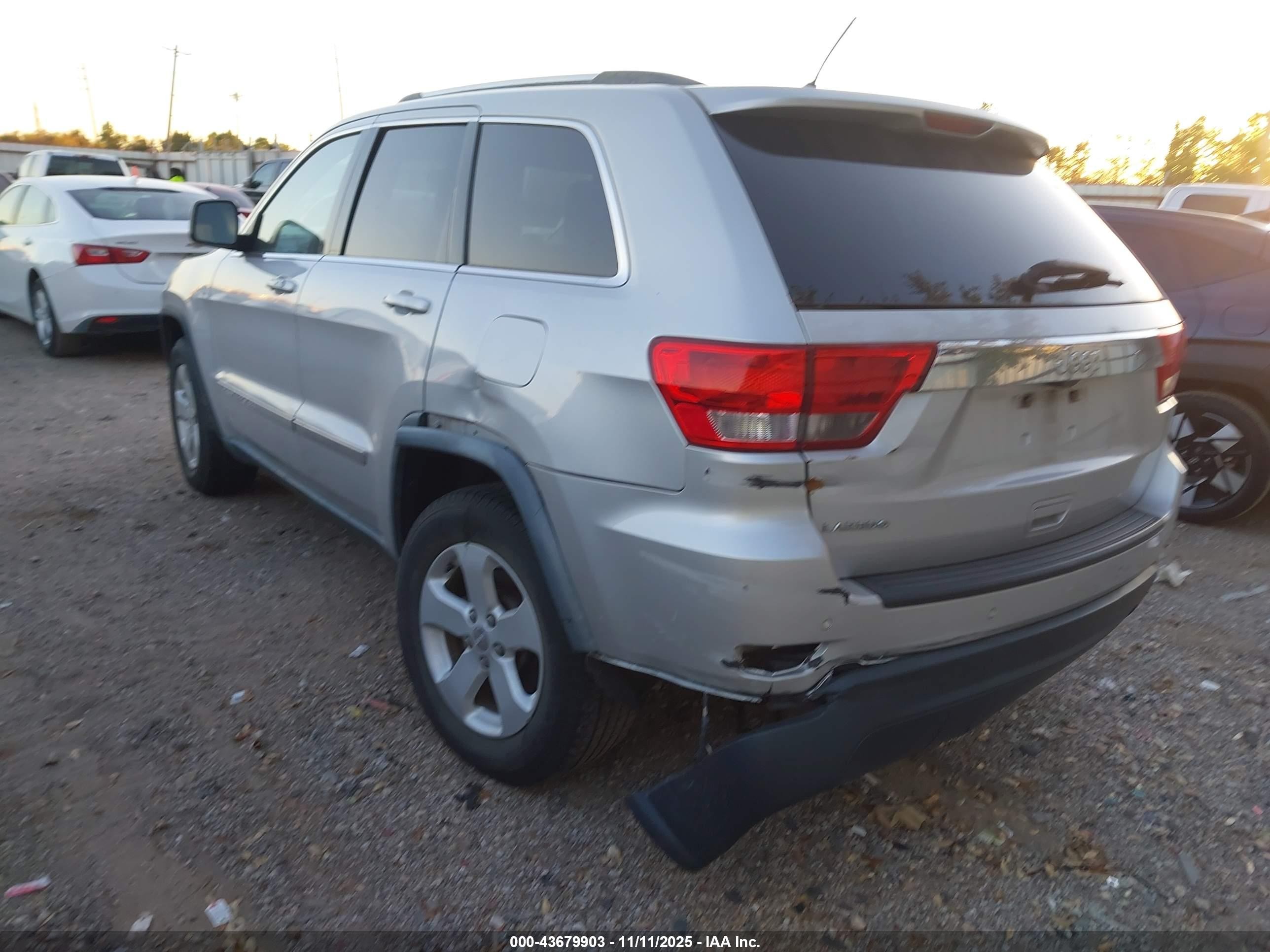 2012 Jeep Grand Cherokee Laredo Silver vin: 1C4RJEAG5CC104015