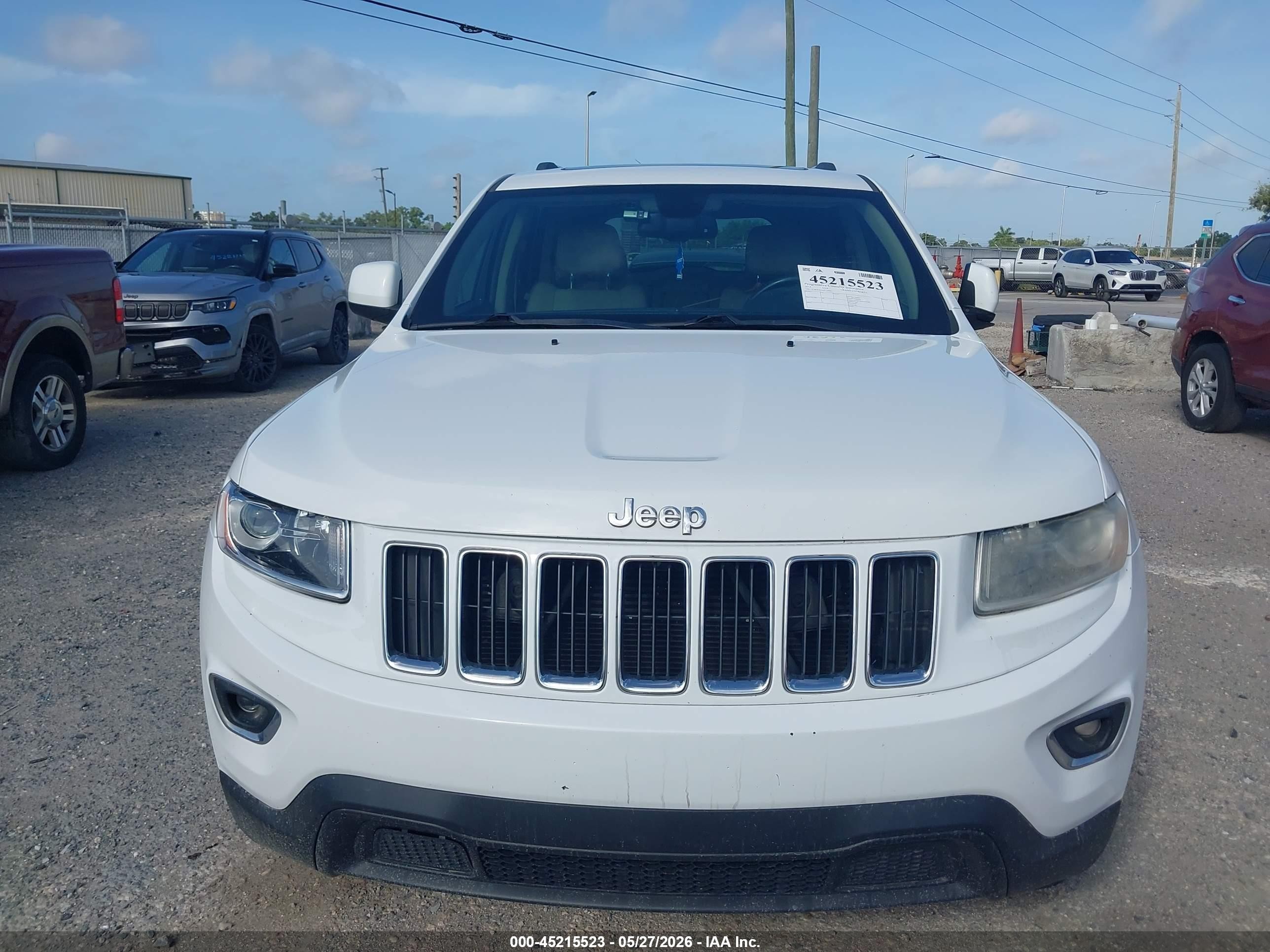 2014 Jeep Grand Cherokee Laredo White vin: 1C4RJEAG5EC120301