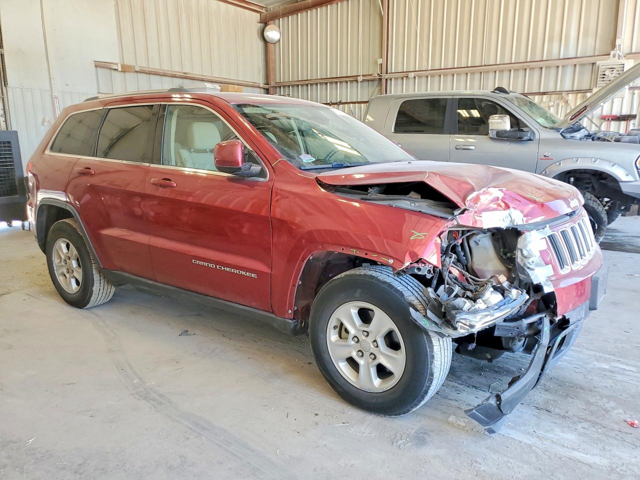 2014 Jeep Grand Cherokee Laredo Red vin: 1C4RJEAG5EC394047