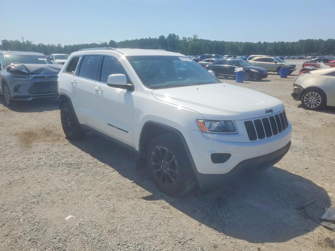 2014 Jeep Grand Cherokee Laredo White vin: 1C4RJEAG5EC424308