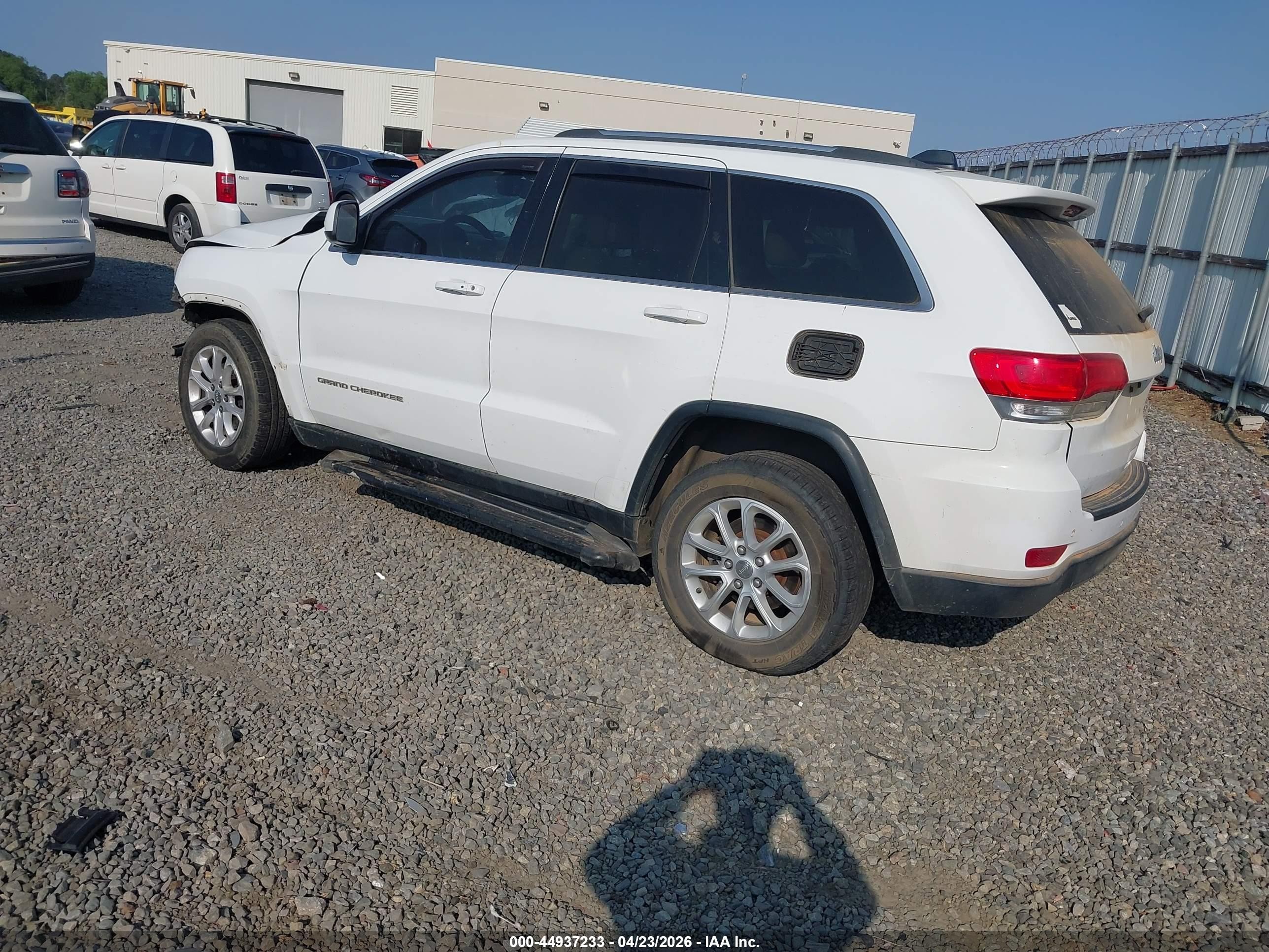2015 Jeep Grand Cherokee Laredo White vin: 1C4RJEAG5FC219153