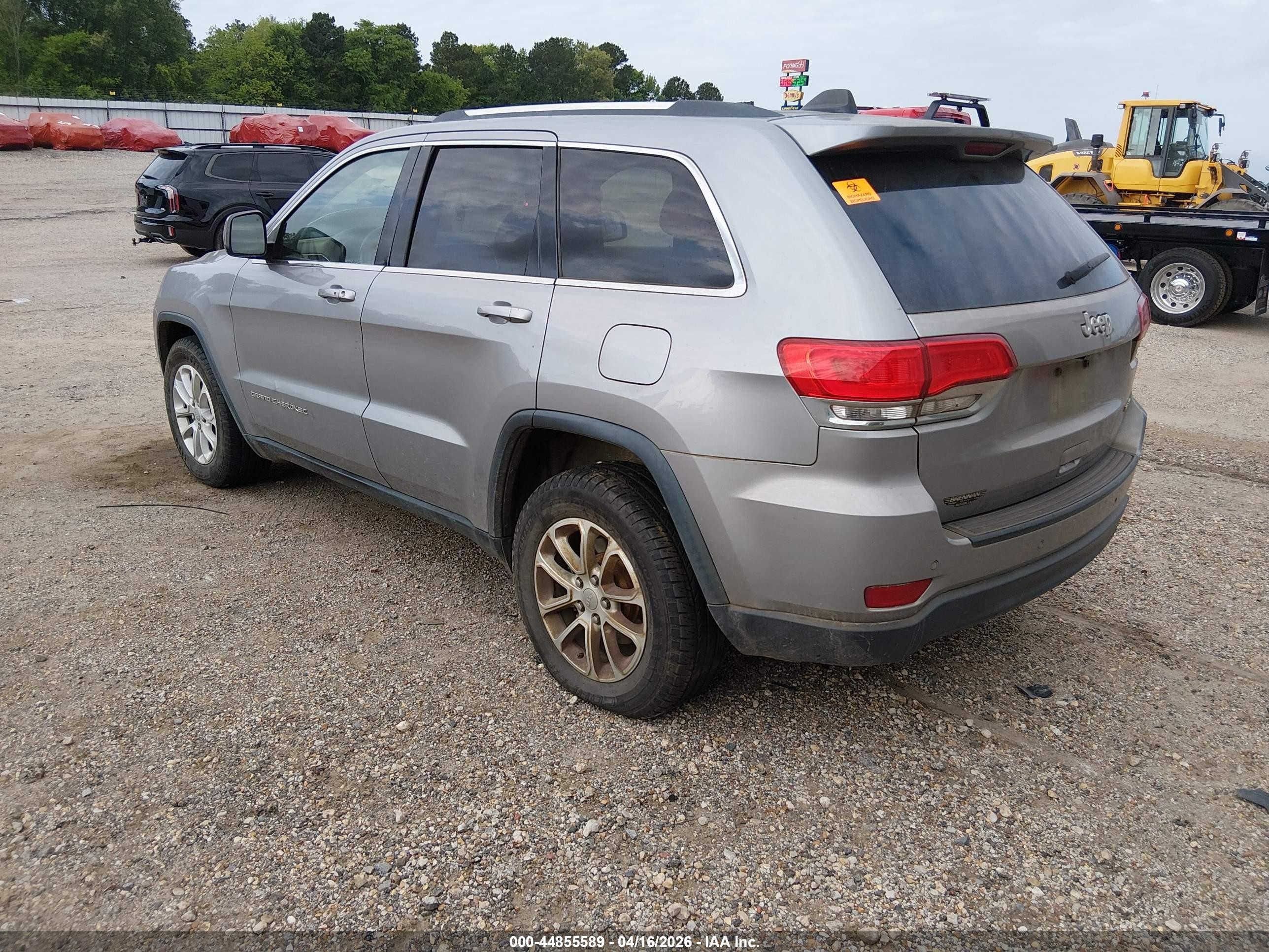 2015 Jeep Grand Cherokee Laredo Серебряный vin: 1C4RJEAG5FC220125