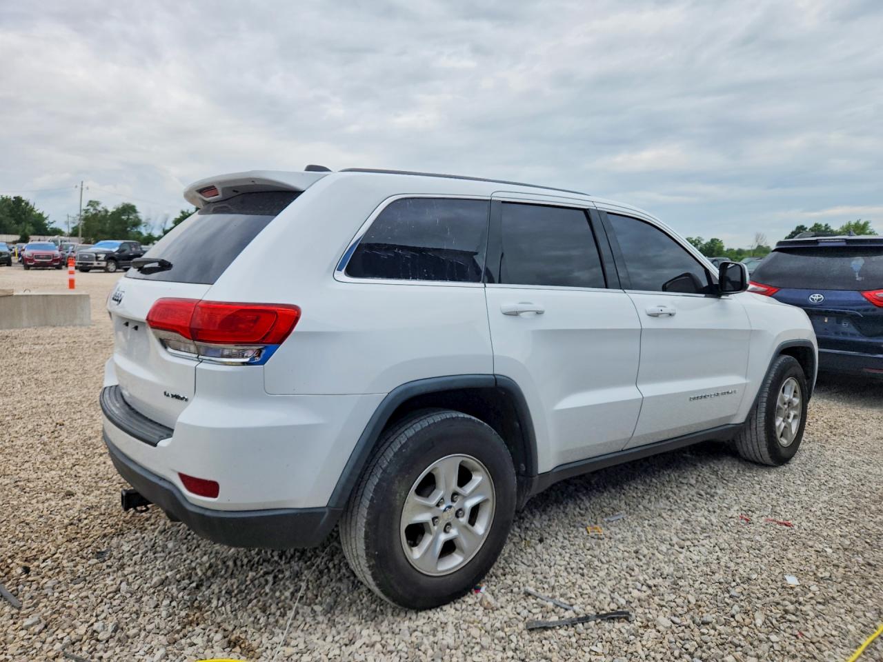 2015 Jeep Grand Cherokee Laredo White vin: 1C4RJEAG5FC230864