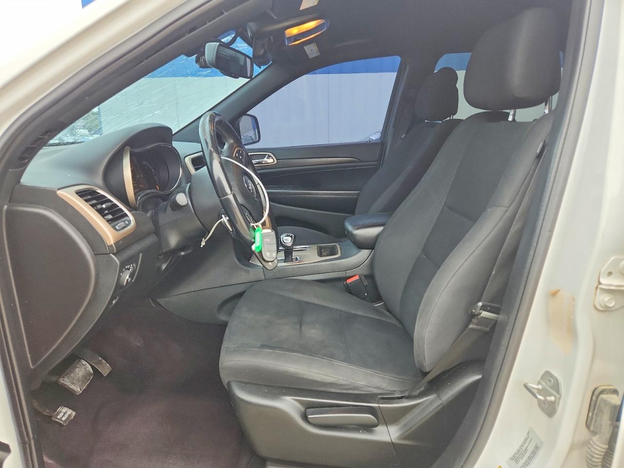 2015 Jeep Grand Cherokee Laredo White vin: 1C4RJEAG5FC230864