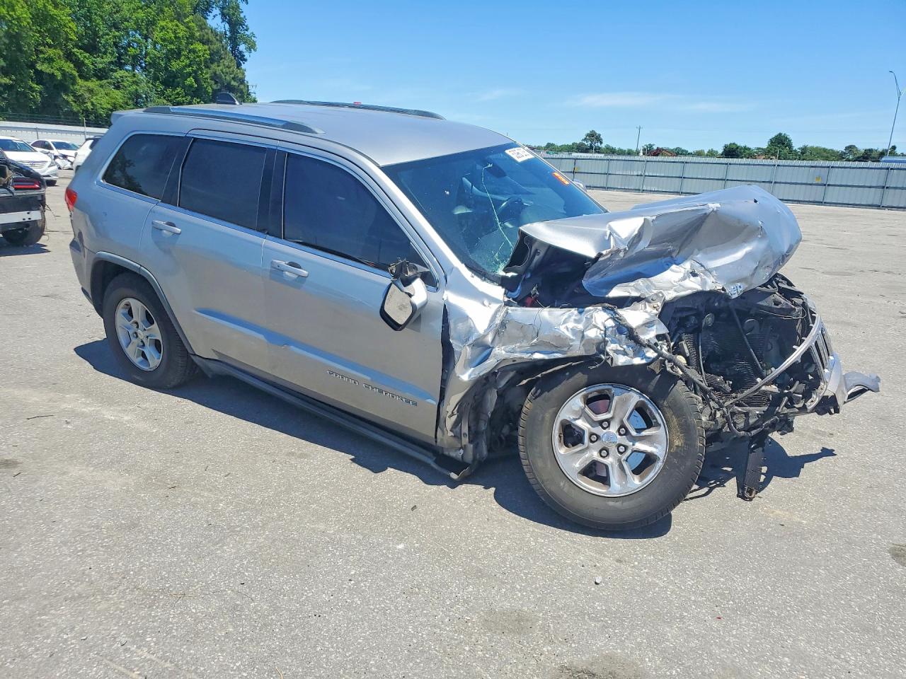 2015 Jeep Grand Cherokee Laredo Silver vin: 1C4RJEAG5FC654755
