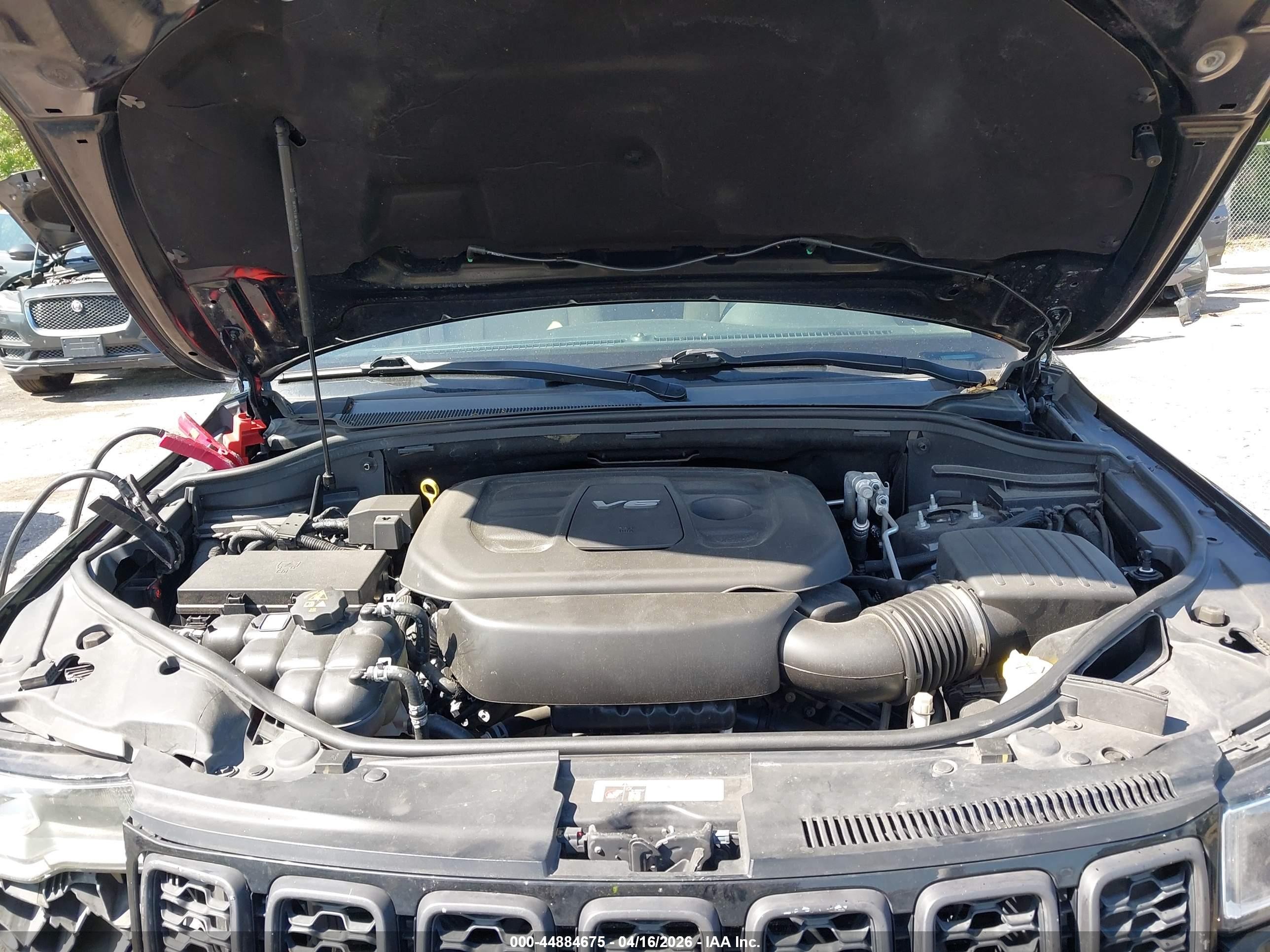 2018 Jeep Grand Cherokee Laredo 4x2 Черный vin: 1C4RJEAG5JC300730