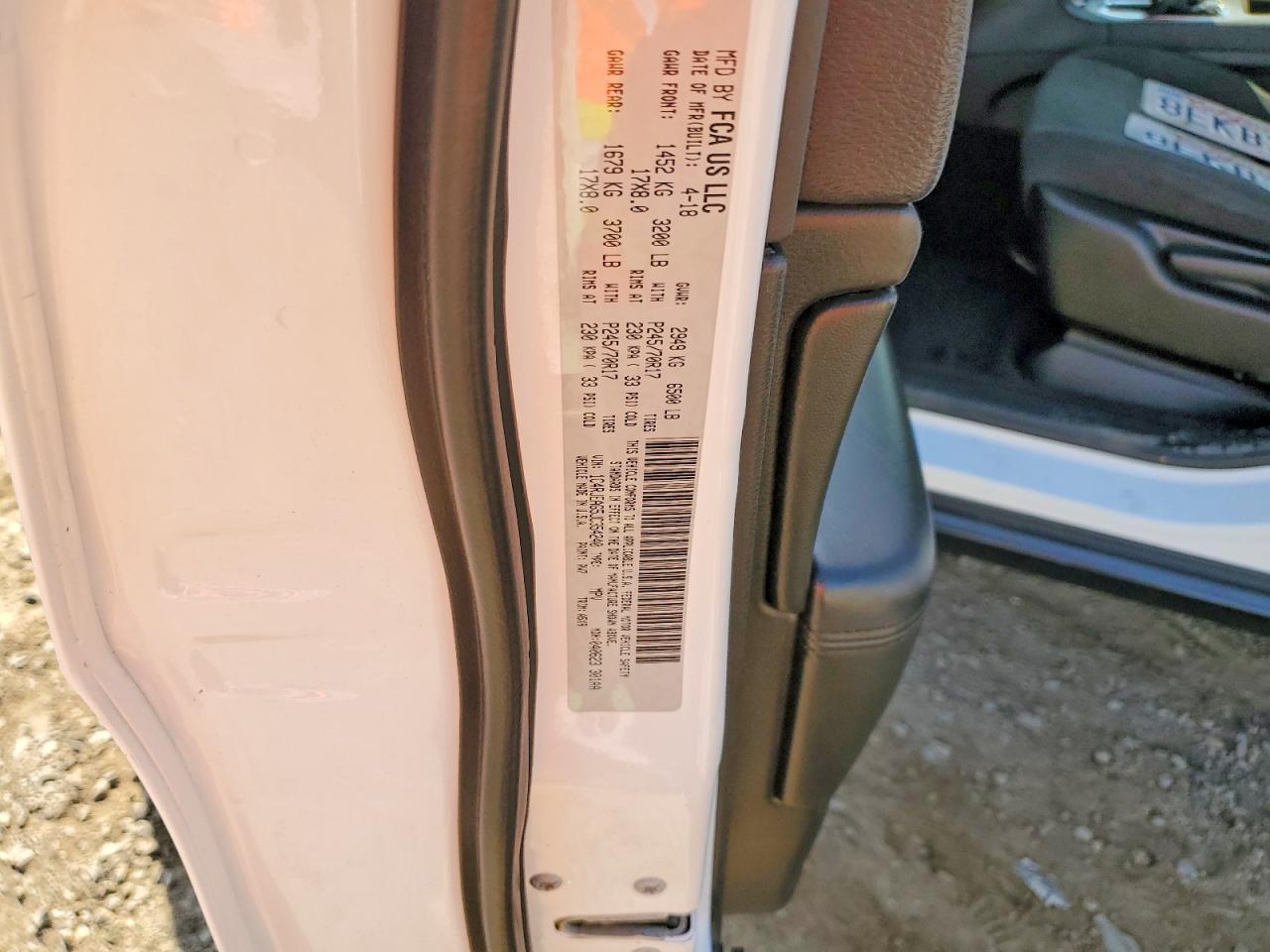 2018 Jeep Grand Cherokee Laredo White vin: 1C4RJEAG5JC354240