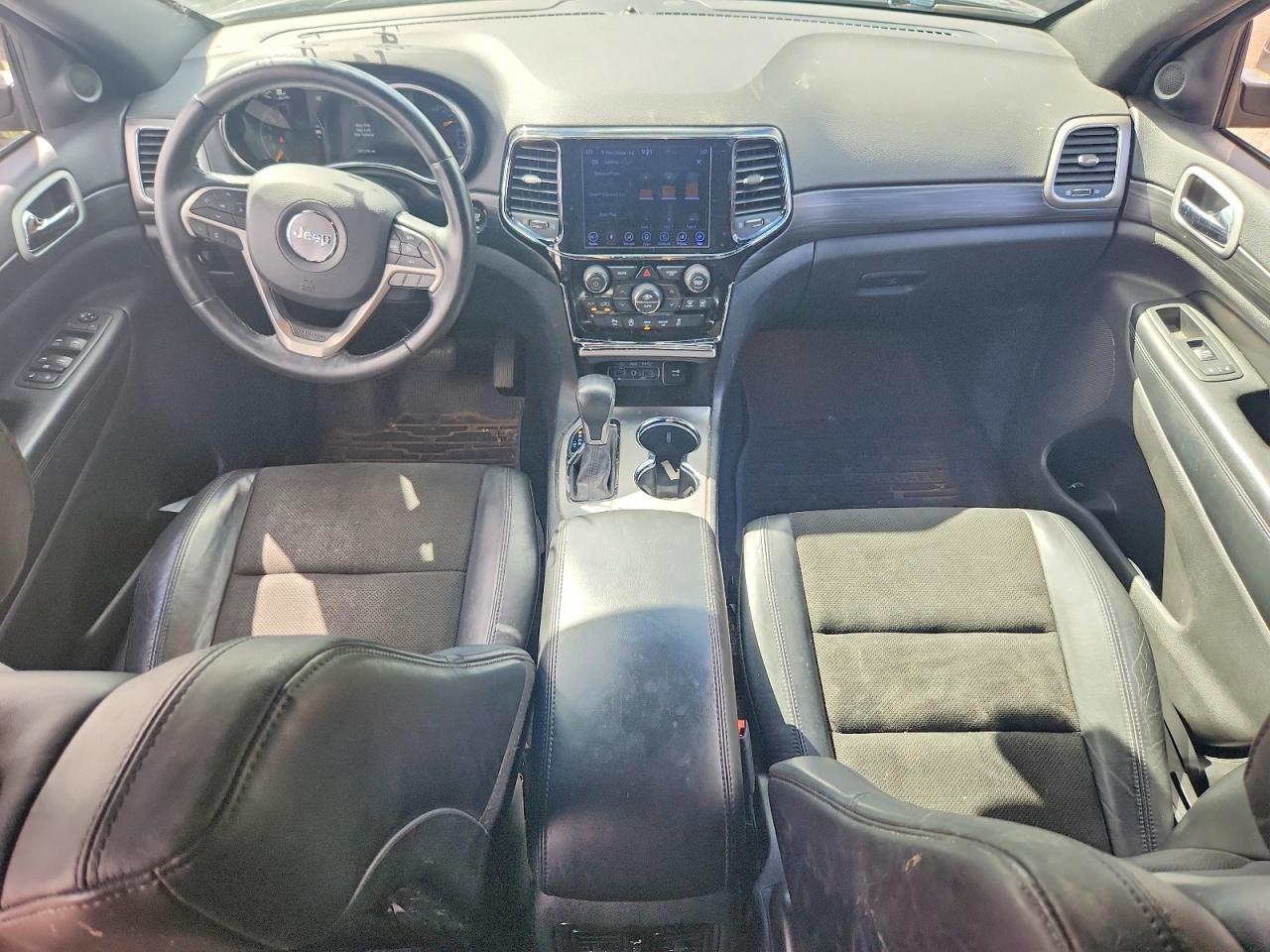 2019 Jeep Grand Cherokee Laredo Gray vin: 1C4RJEAG5KC704676