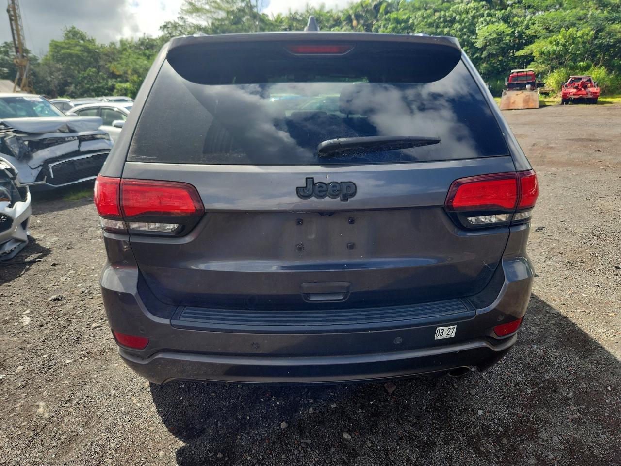 2019 Jeep Grand Cherokee Laredo Gray vin: 1C4RJEAG5KC704676