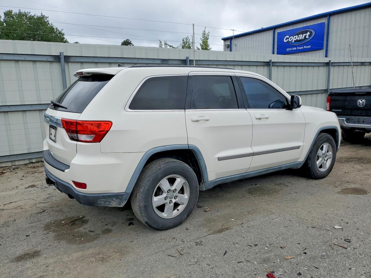 2012 Jeep Grand Cherokee Laredo White vin: 1C4RJEAG6CC177376