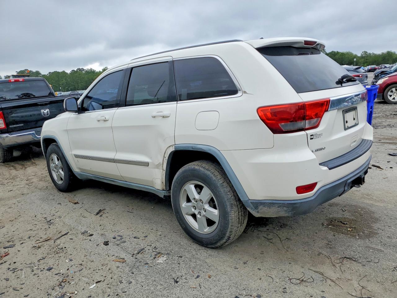 2012 Jeep Grand Cherokee Laredo White vin: 1C4RJEAG6CC177376