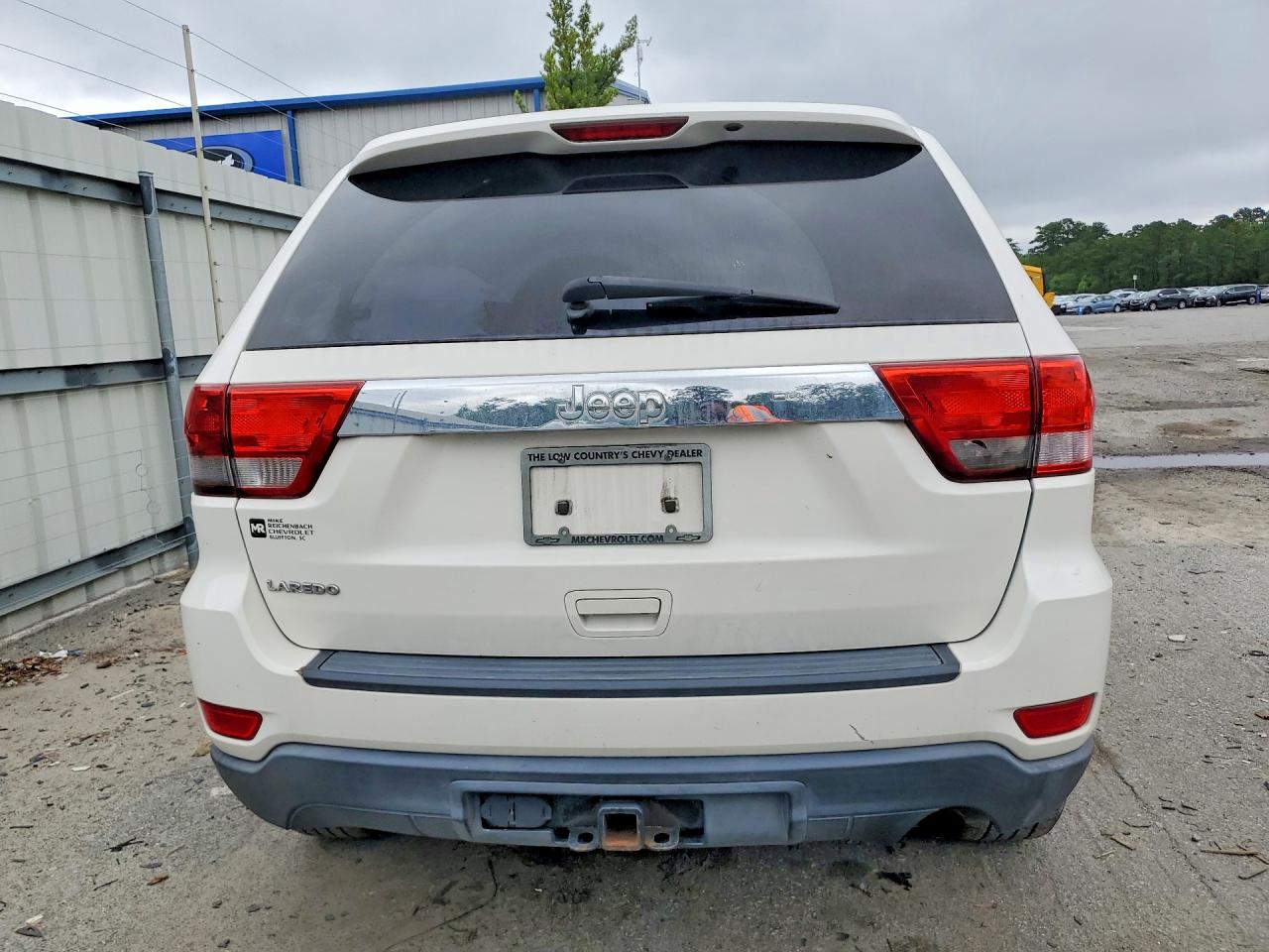 2012 Jeep Grand Cherokee Laredo White vin: 1C4RJEAG6CC177376