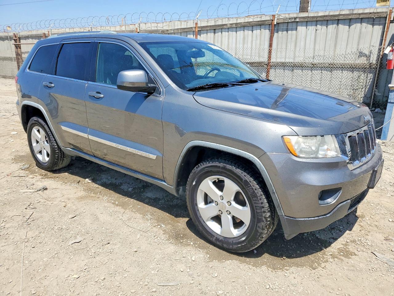 2012 Jeep Grand Cherokee Laredo Gray vin: 1C4RJEAG6CC202079