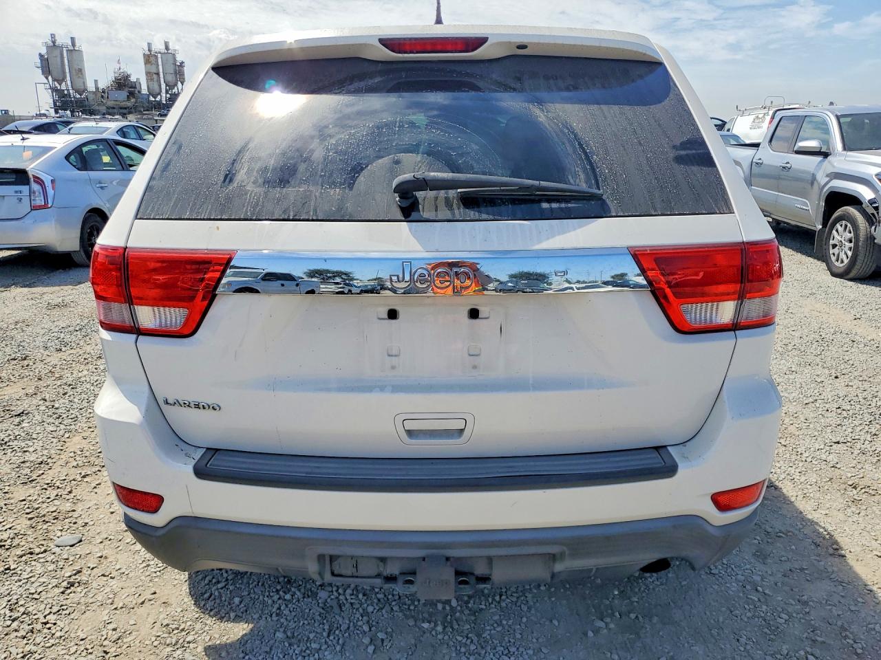2012 Jeep Grand Cherokee Laredo Белый vin: 1C4RJEAG6CC222901