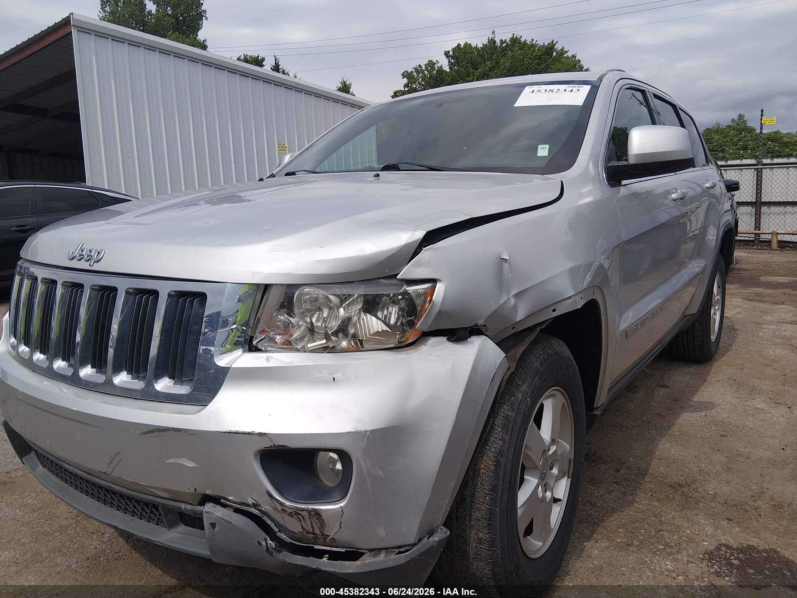 2012 Jeep Grand Cherokee Laredo Silver vin: 1C4RJEAG6CC290616
