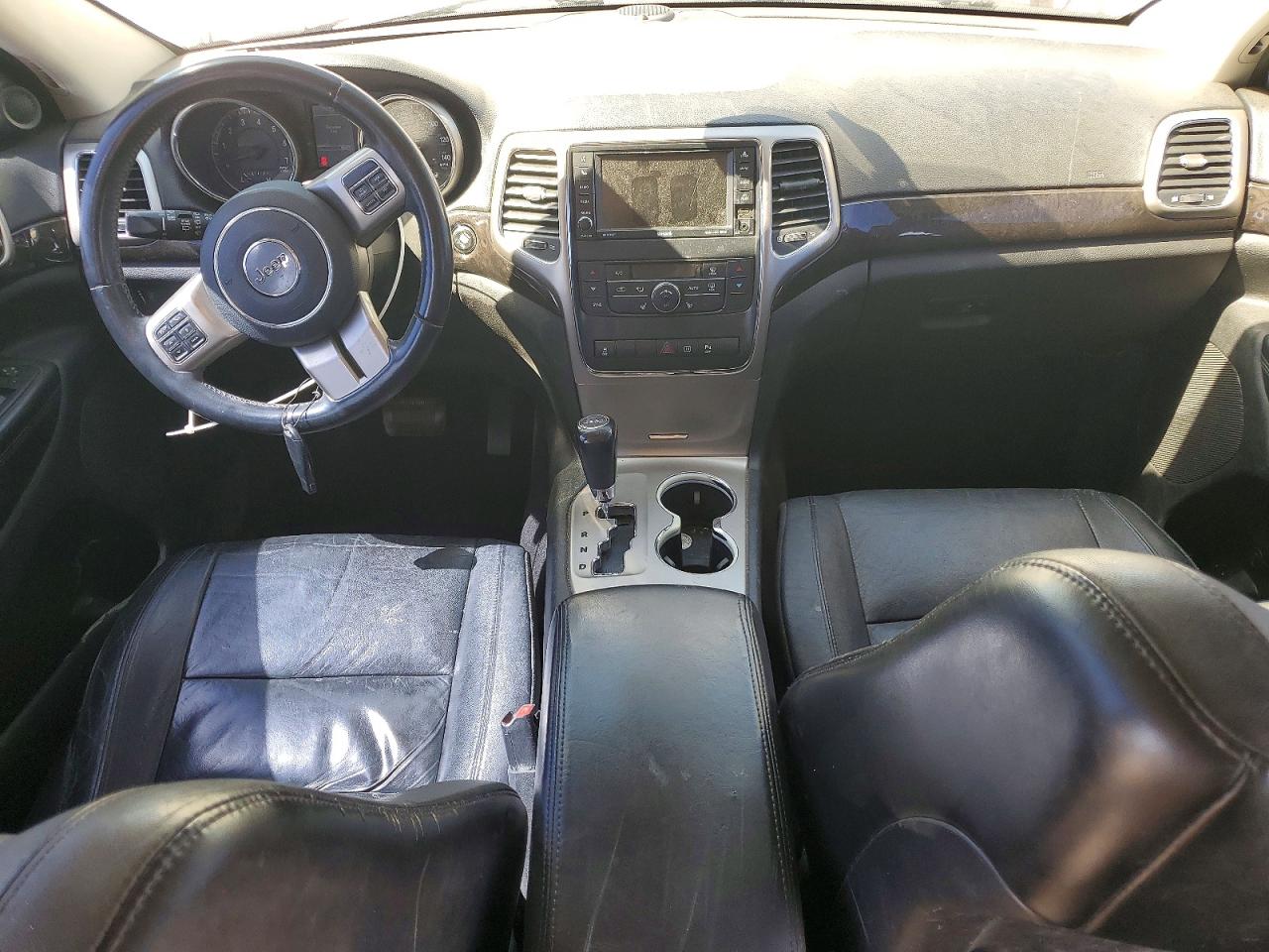 2012 Jeep Grand Cherokee Laredo White vin: 1C4RJEAG6CC355920