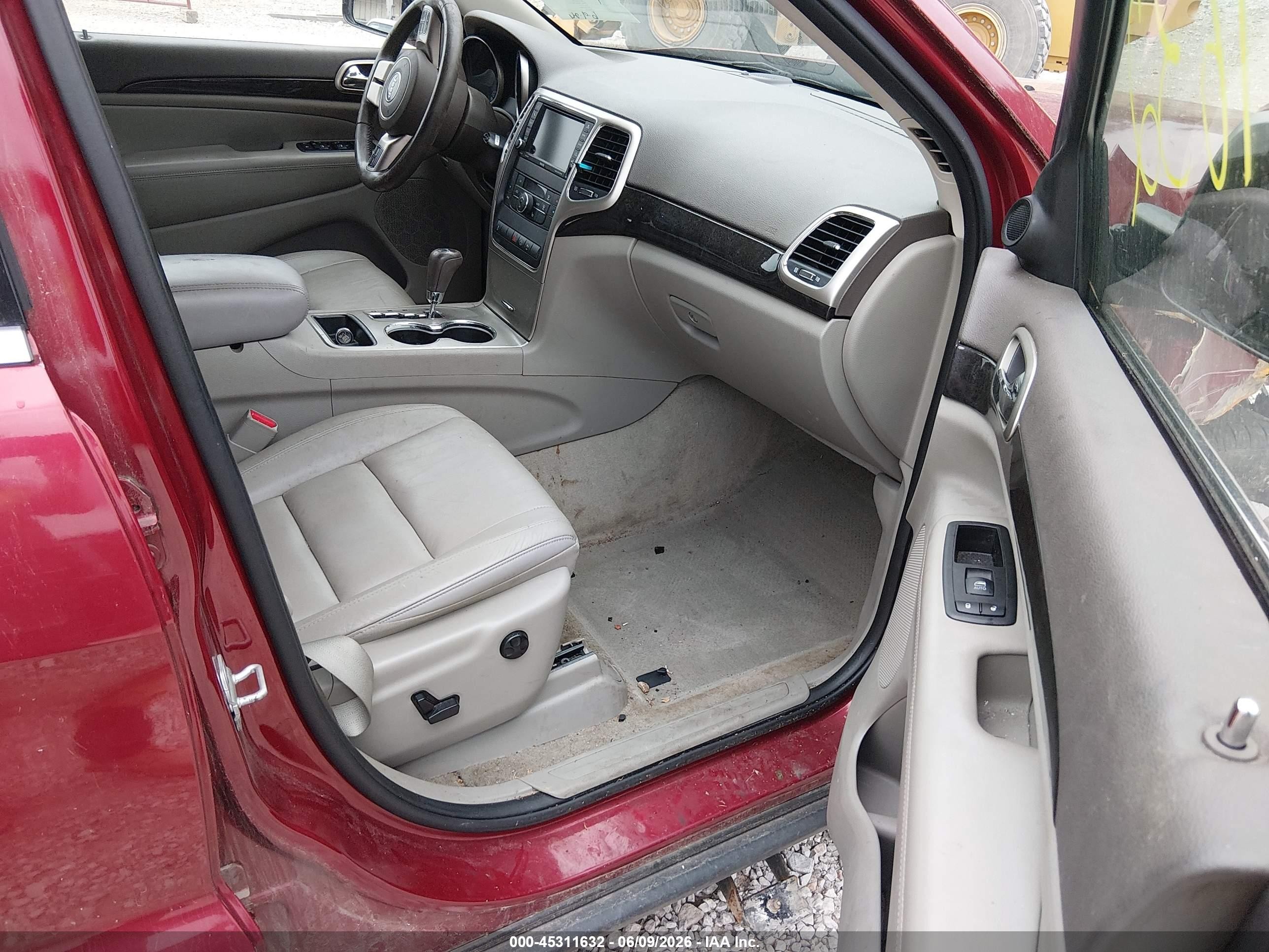 2013 Jeep Grand Cherokee Laredo Maroon vin: 1C4RJEAG6DC517594